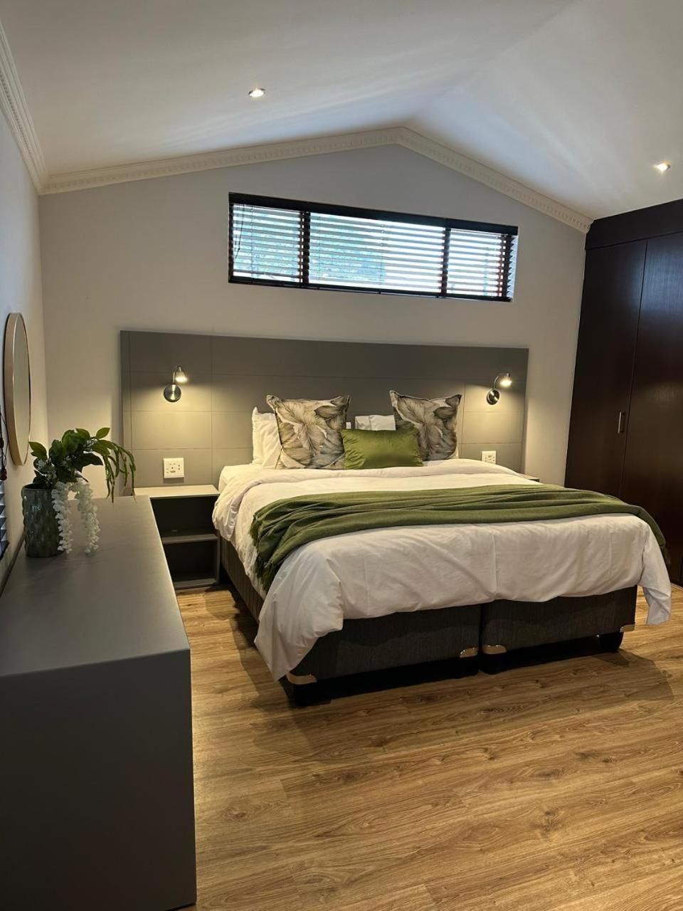 Suite with Garden View