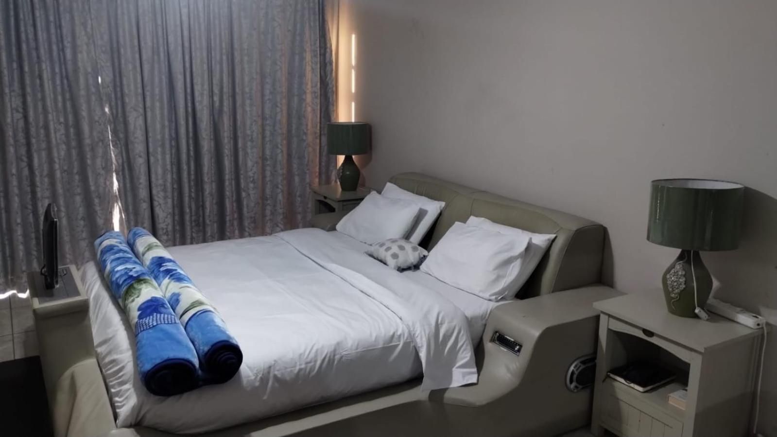 The Residency 11 46 Deluxe King Room 2