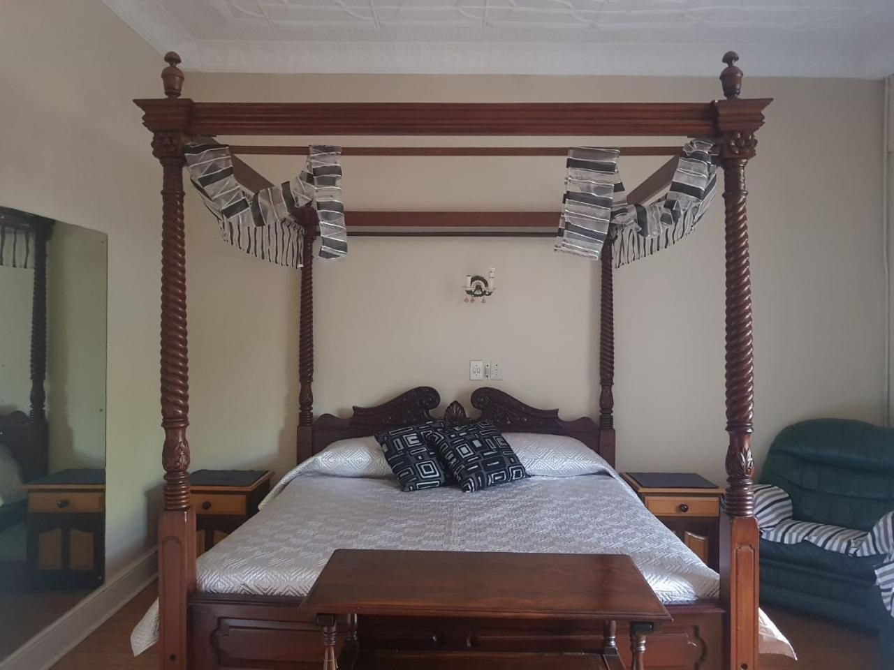 King Room with Pool View