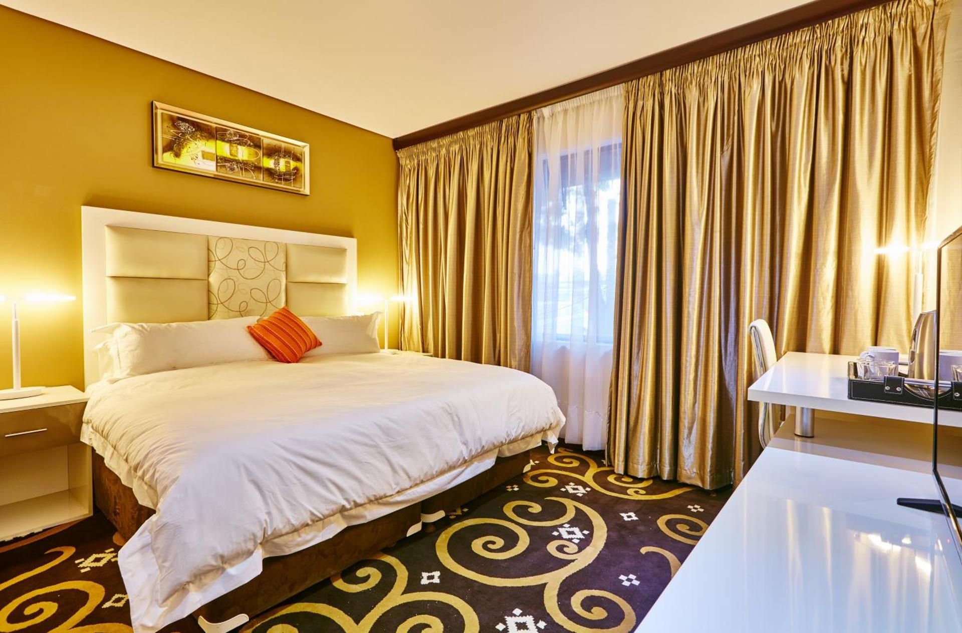 Honeymoon Suite