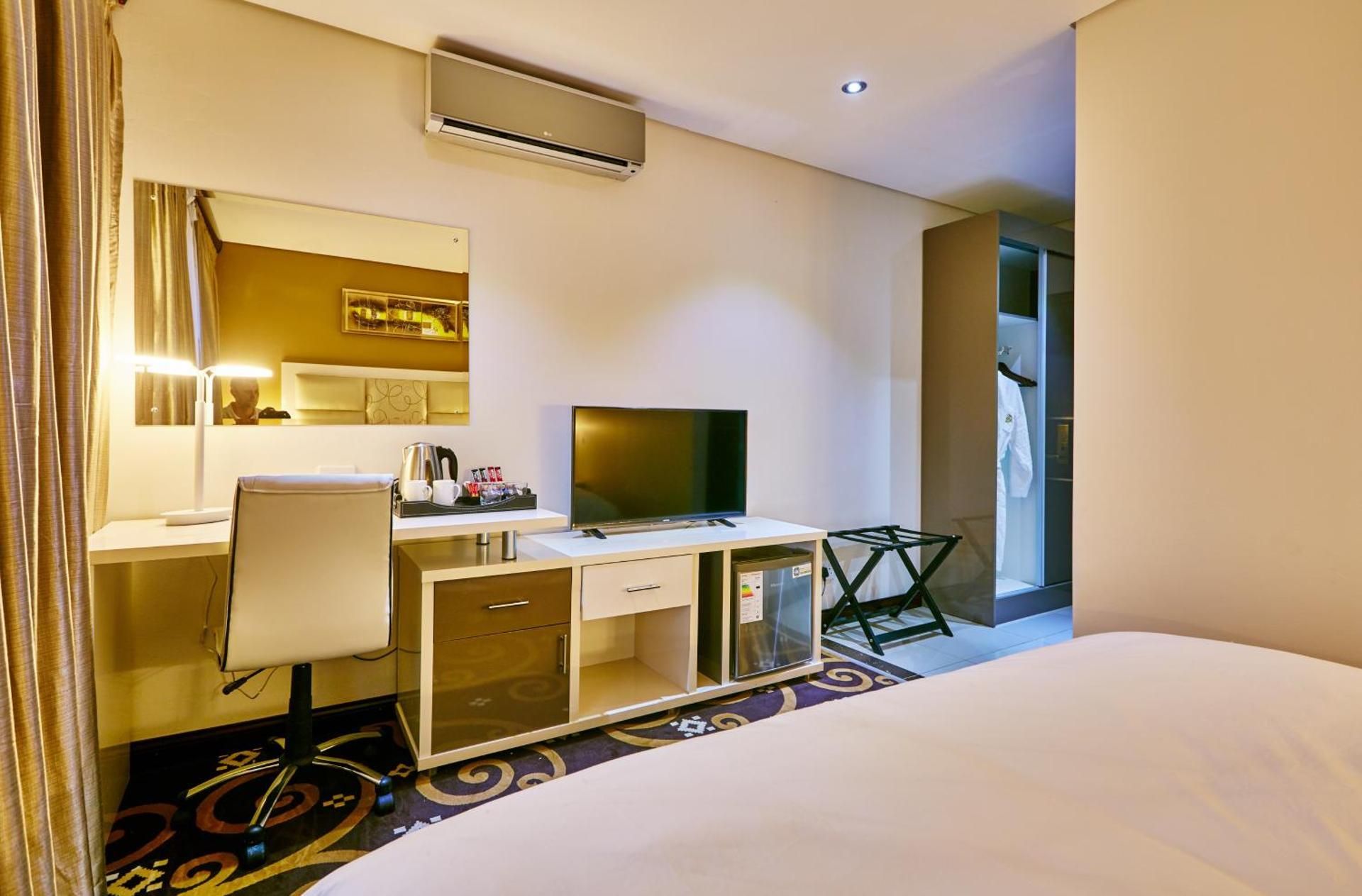 Executive Suite