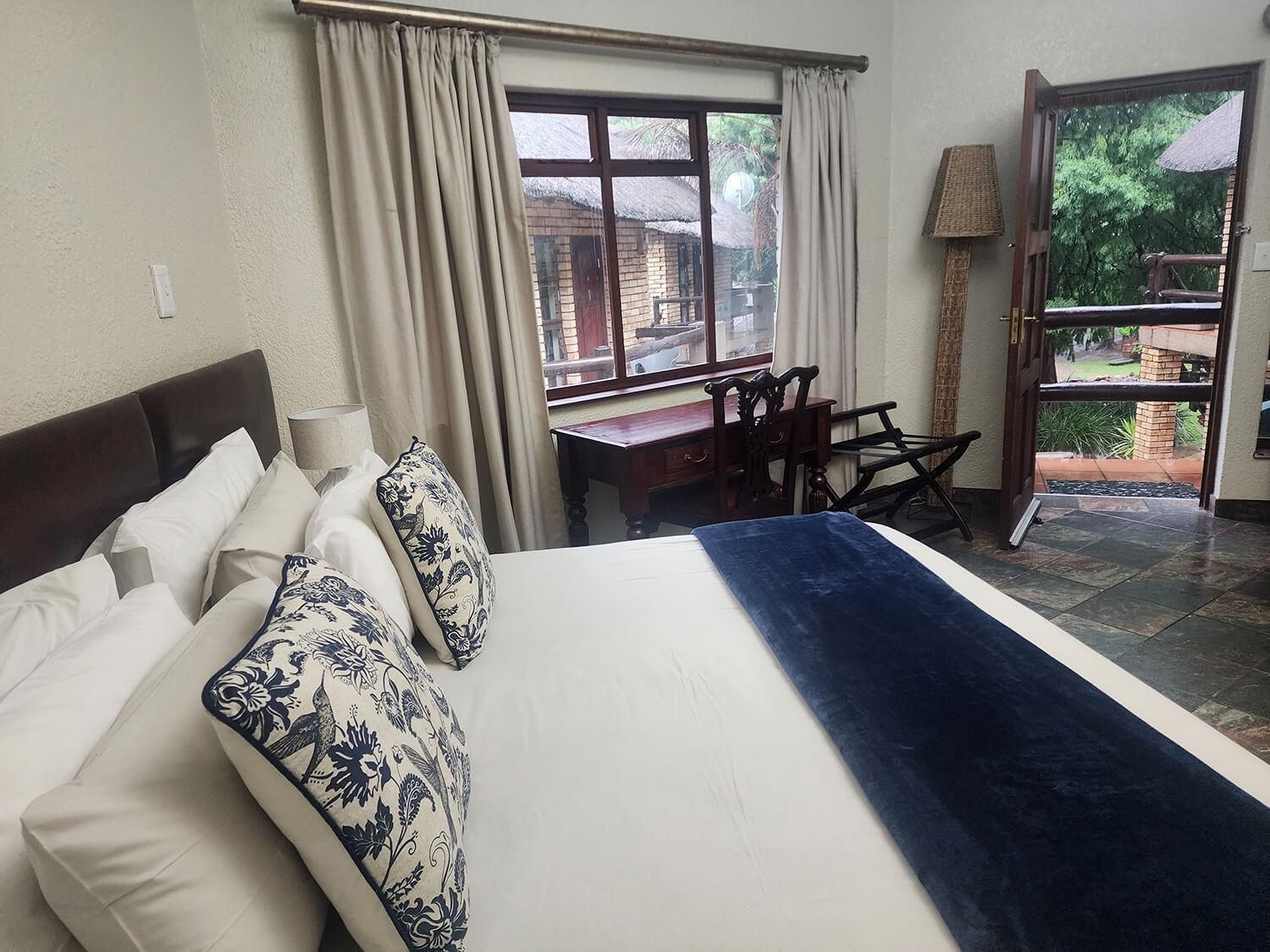 Superior King Room
