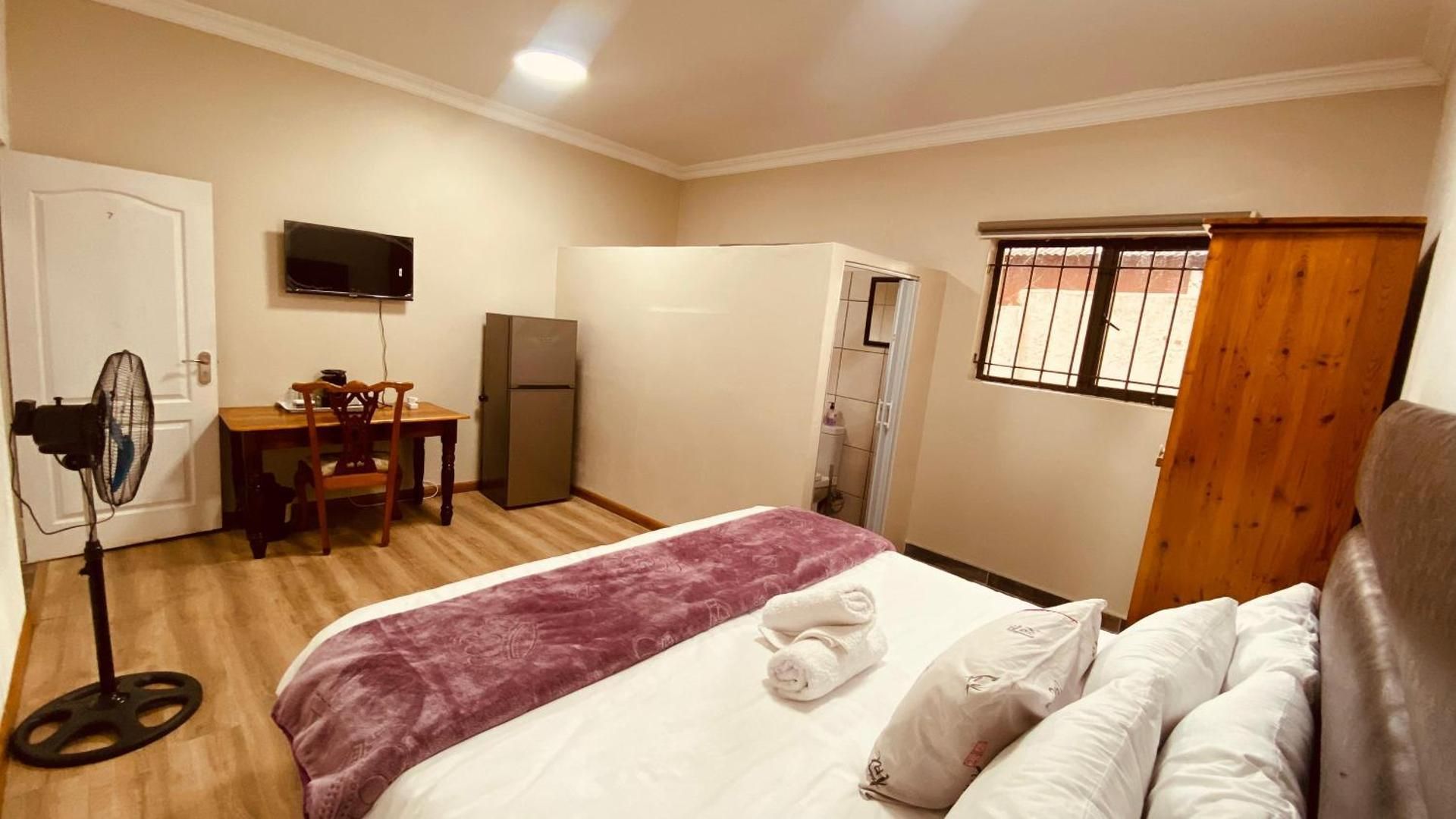Standard King Room