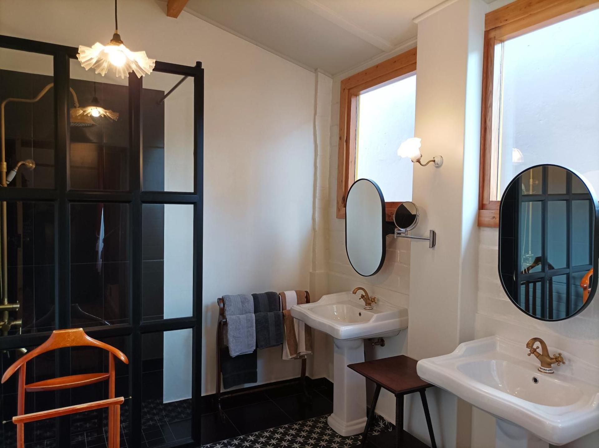 Deluxe Double Room with Shower