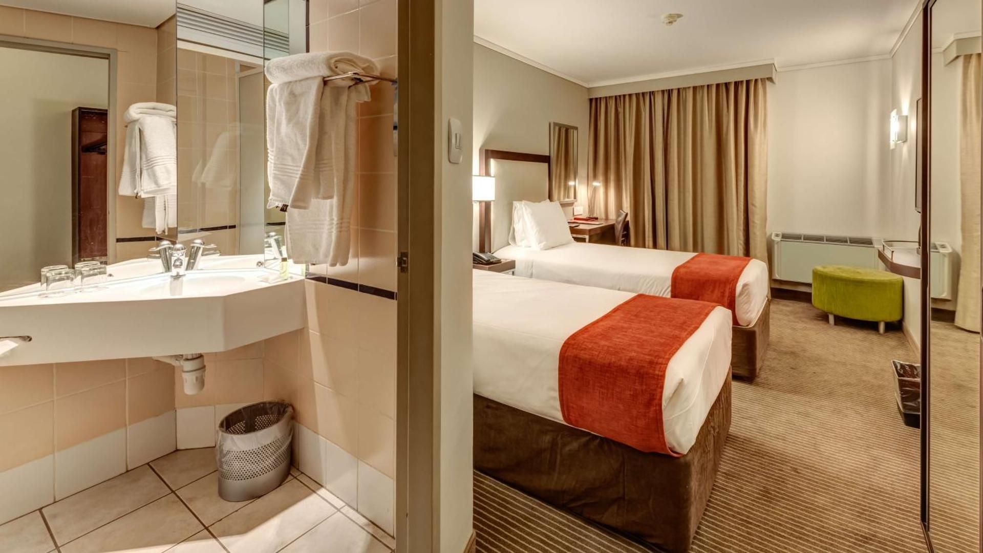 Standard Twin Room