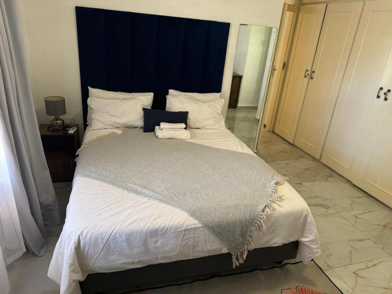 Deluxe Queen Suite