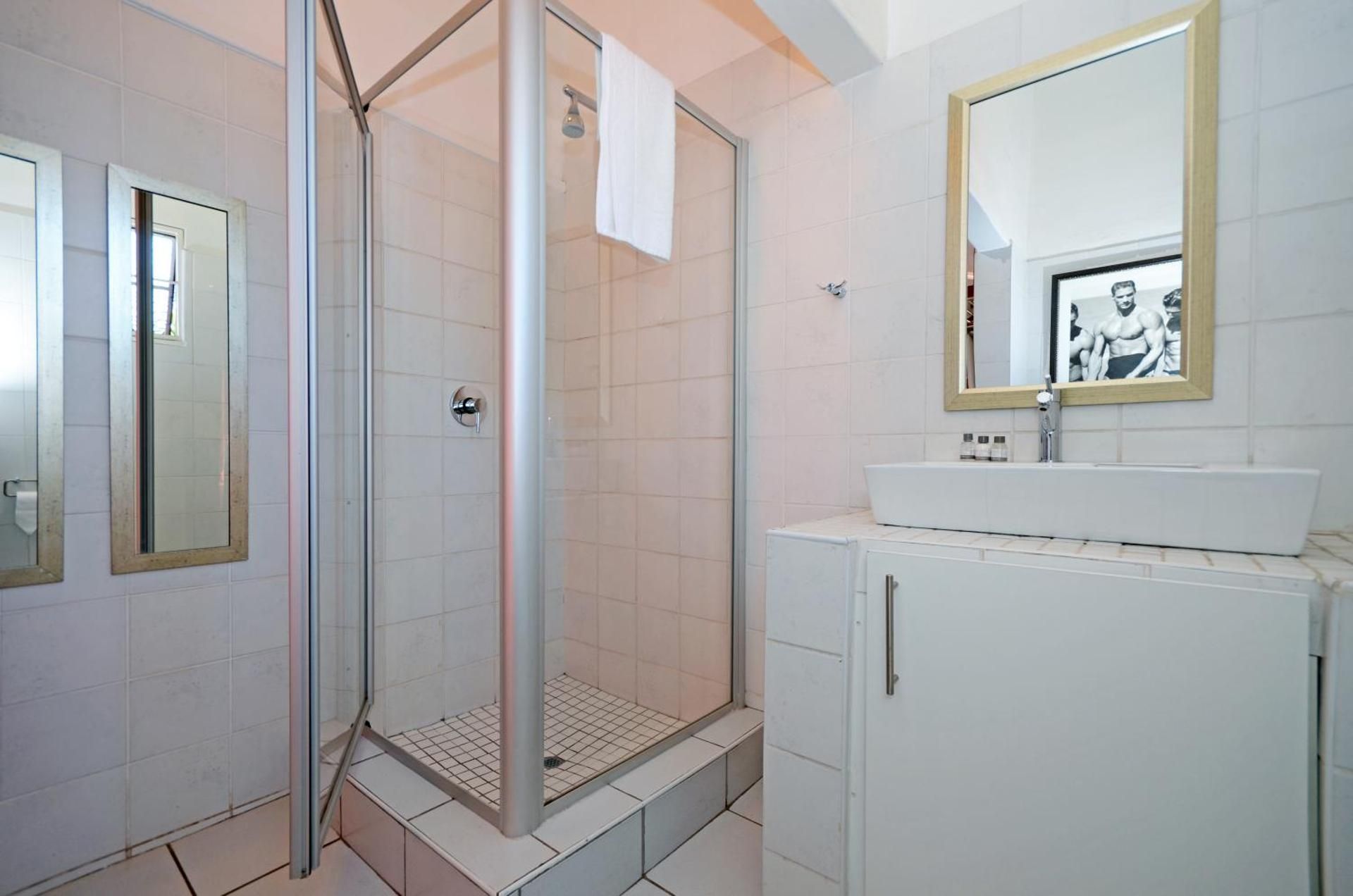 Compact Room