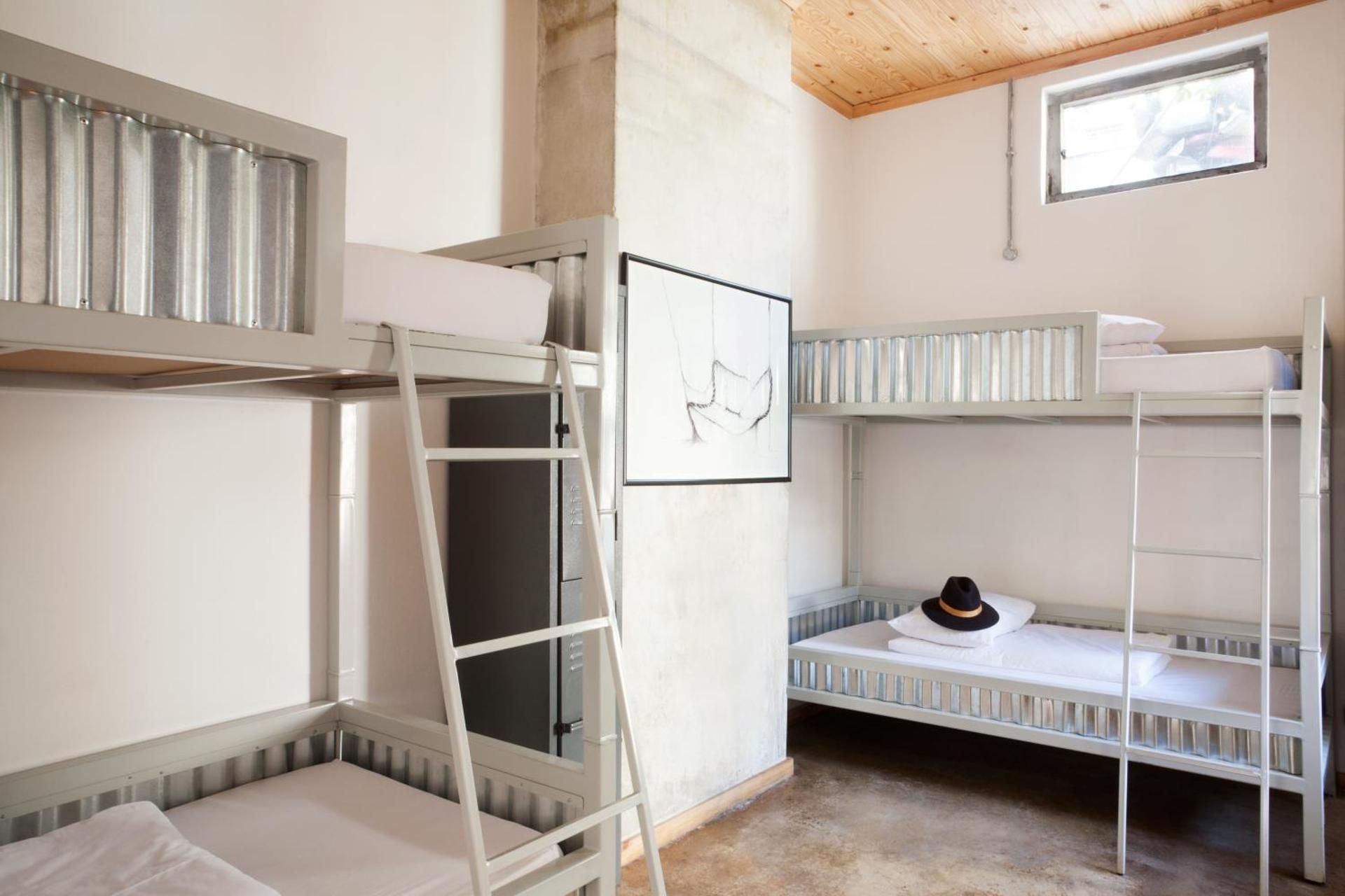 Bed in 6-Bed Mixed Dormitory Room