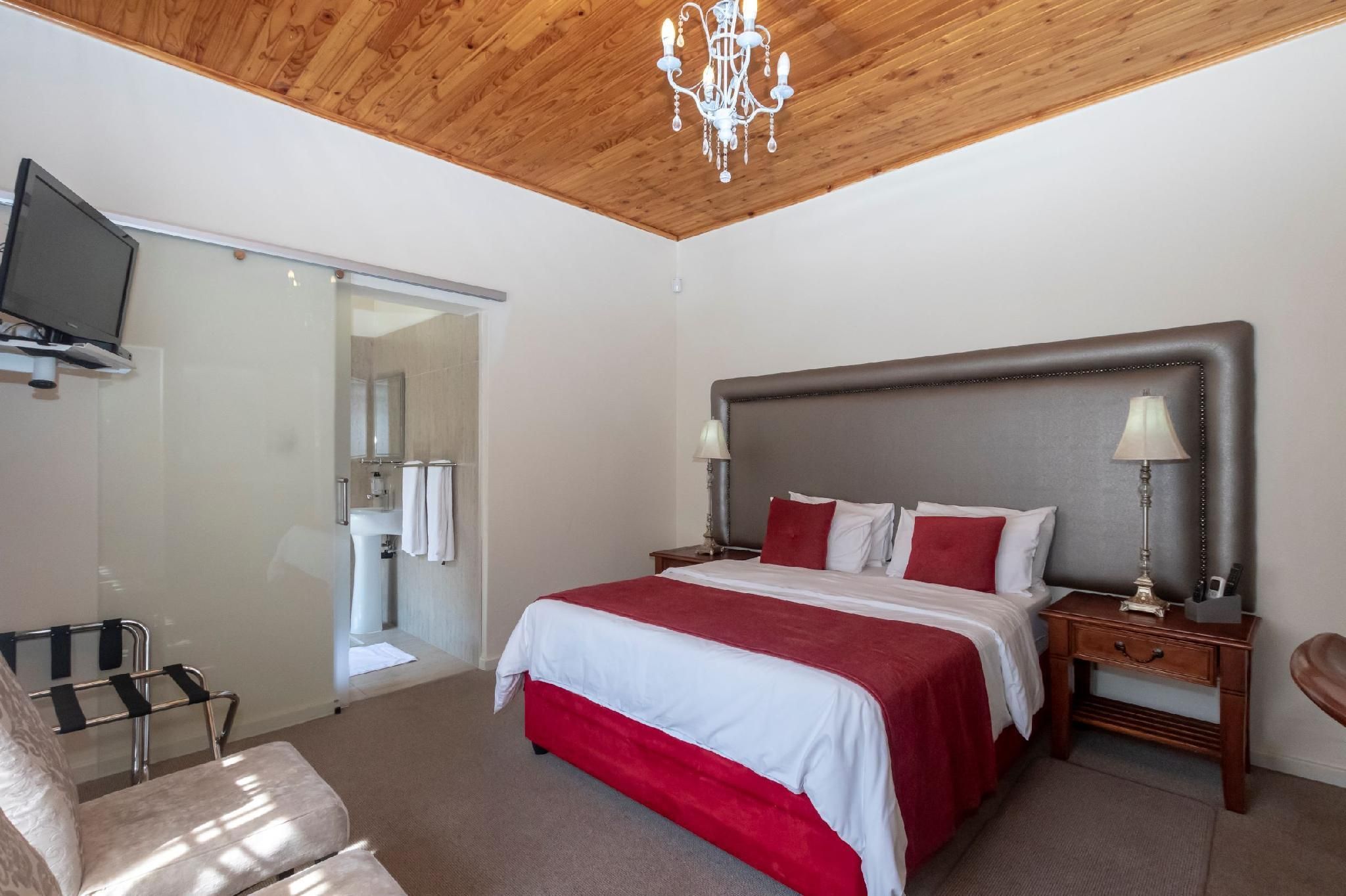 Queen Room with Shower