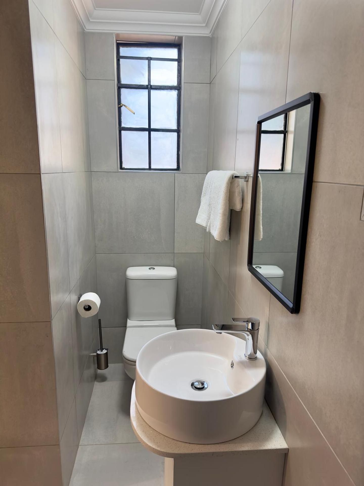 Single Room with Shared Bathroom
