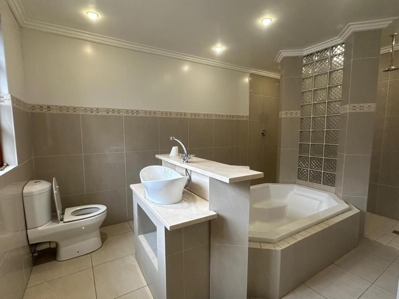 Executive Triple Room