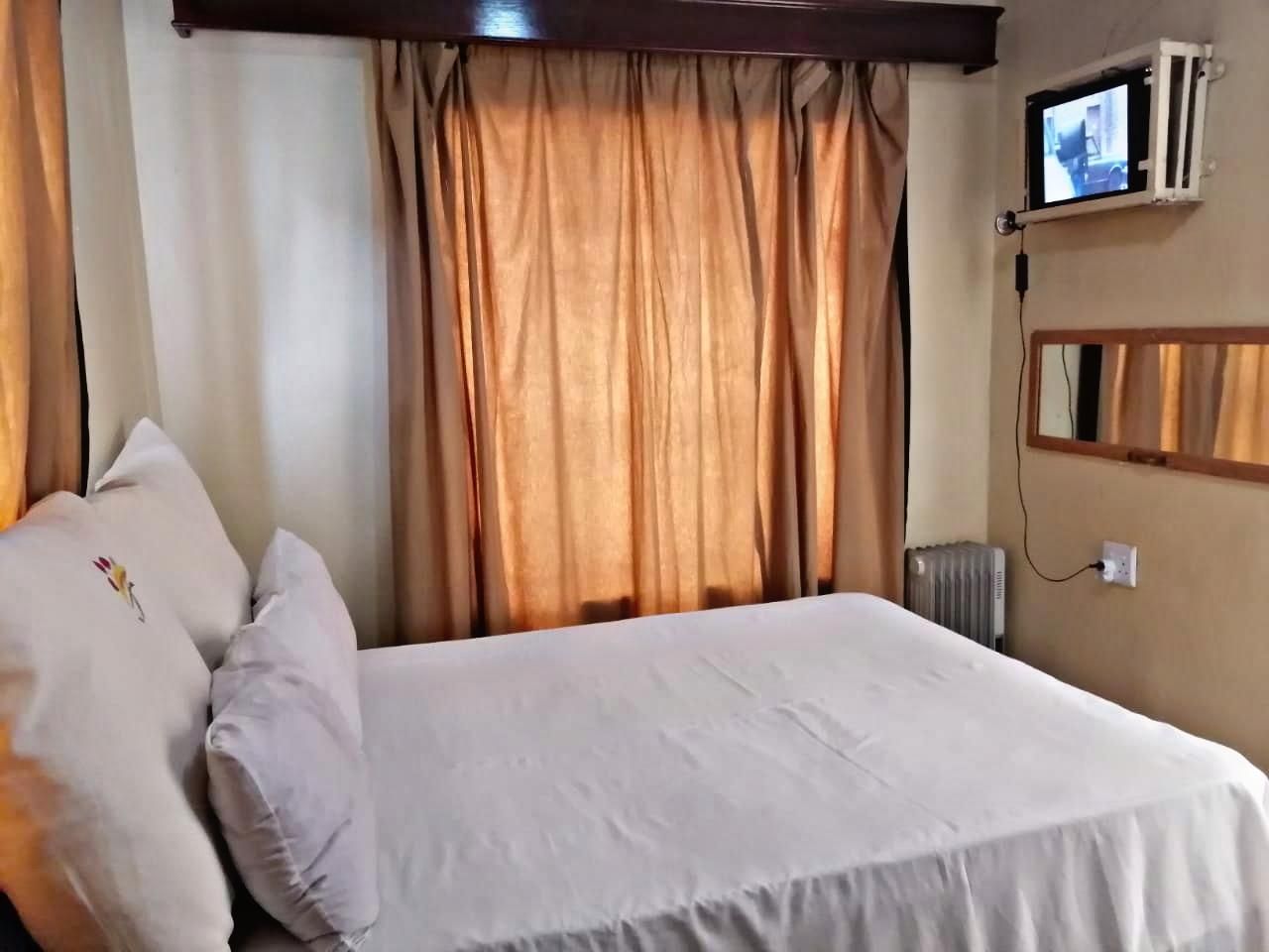 Valley center guest house  Double Room 3