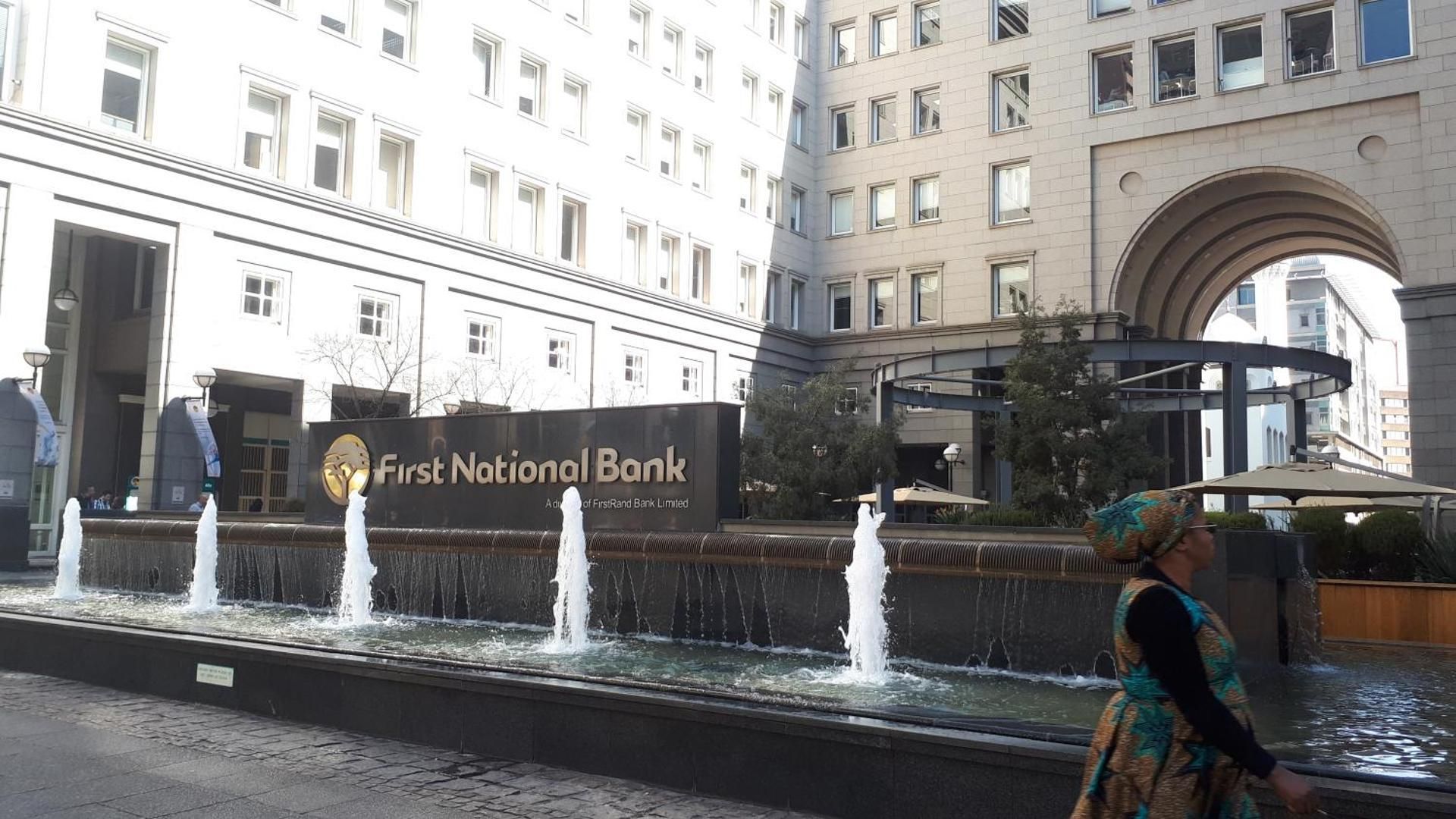 4 on Pritchard Luxury Suites