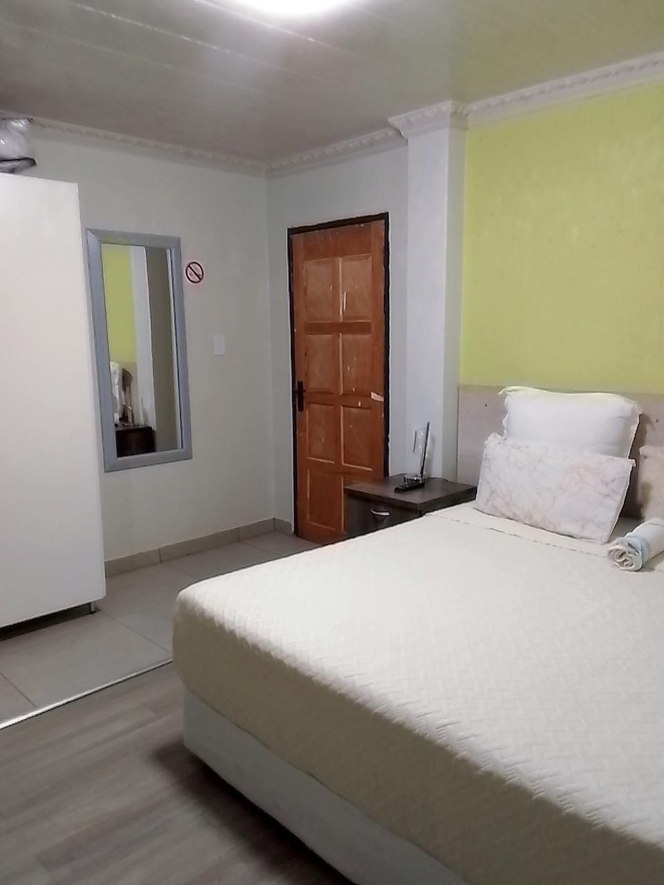 Couple PC Room