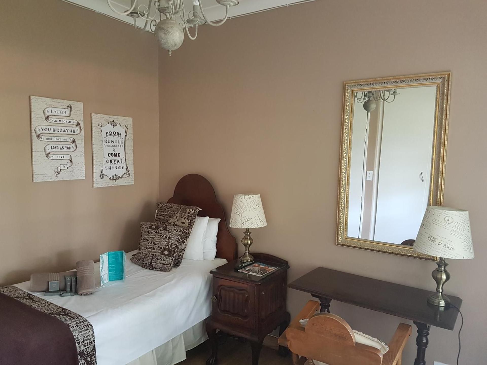 Budget Single Room with Private External Bathroom