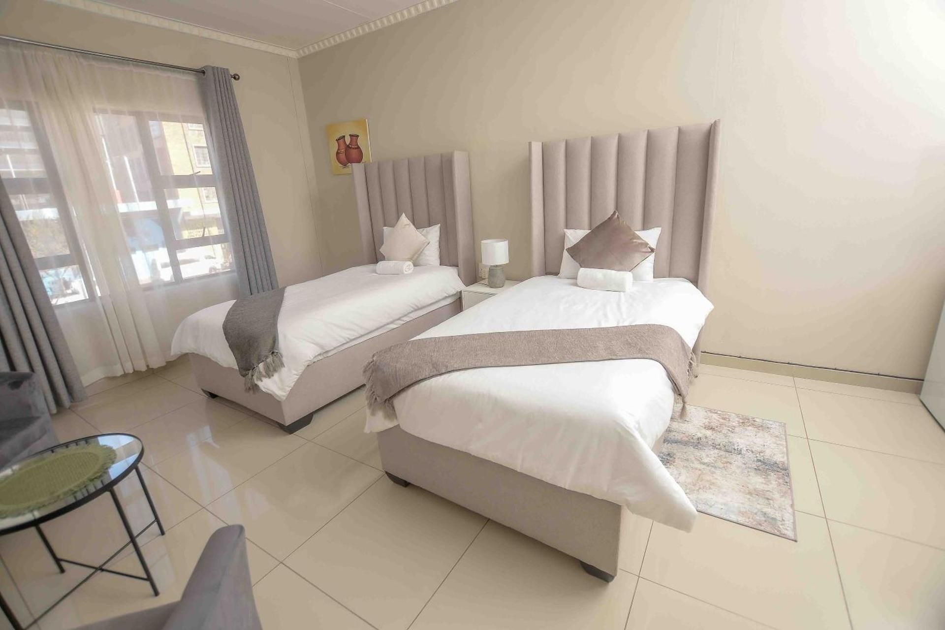 Twin Room with Private Bathroom