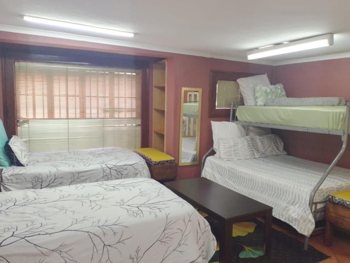 Mixed Dormitory Room