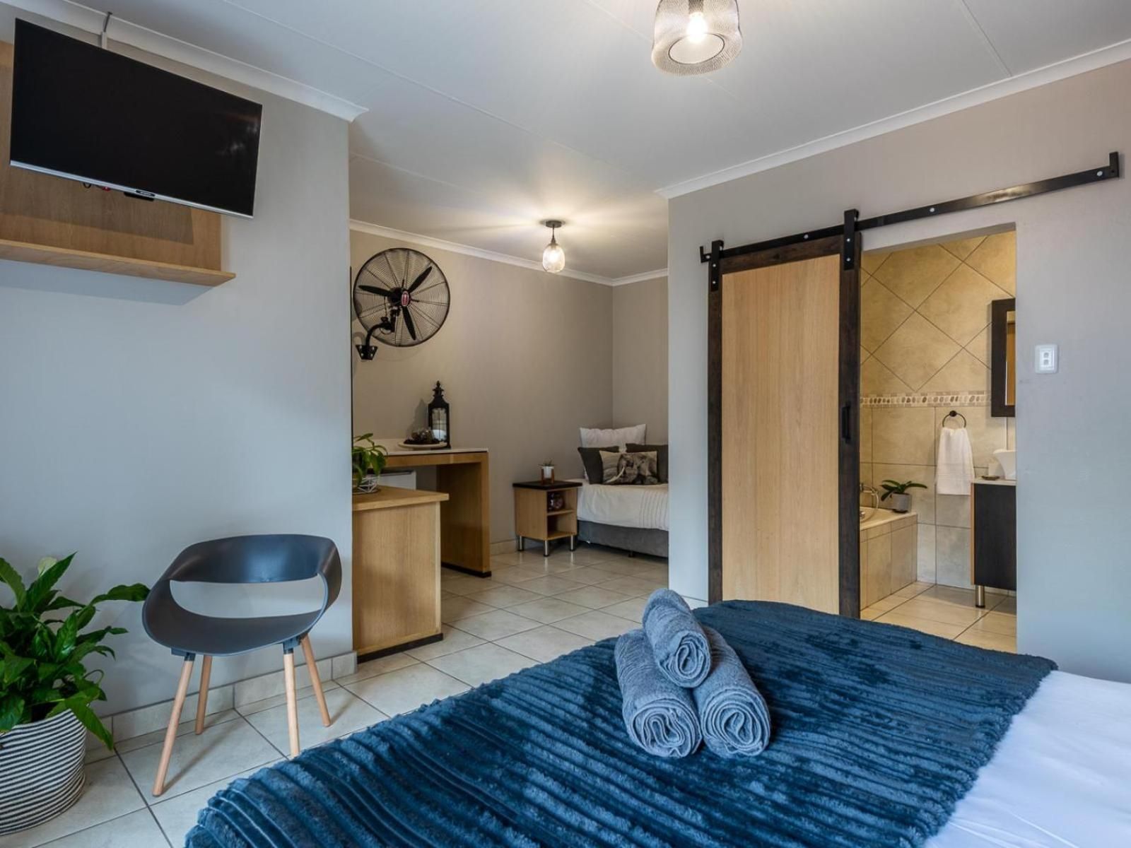 Deluxe Family Room
