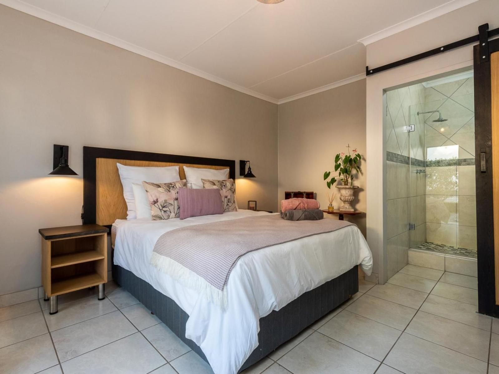 Premium Queen Room