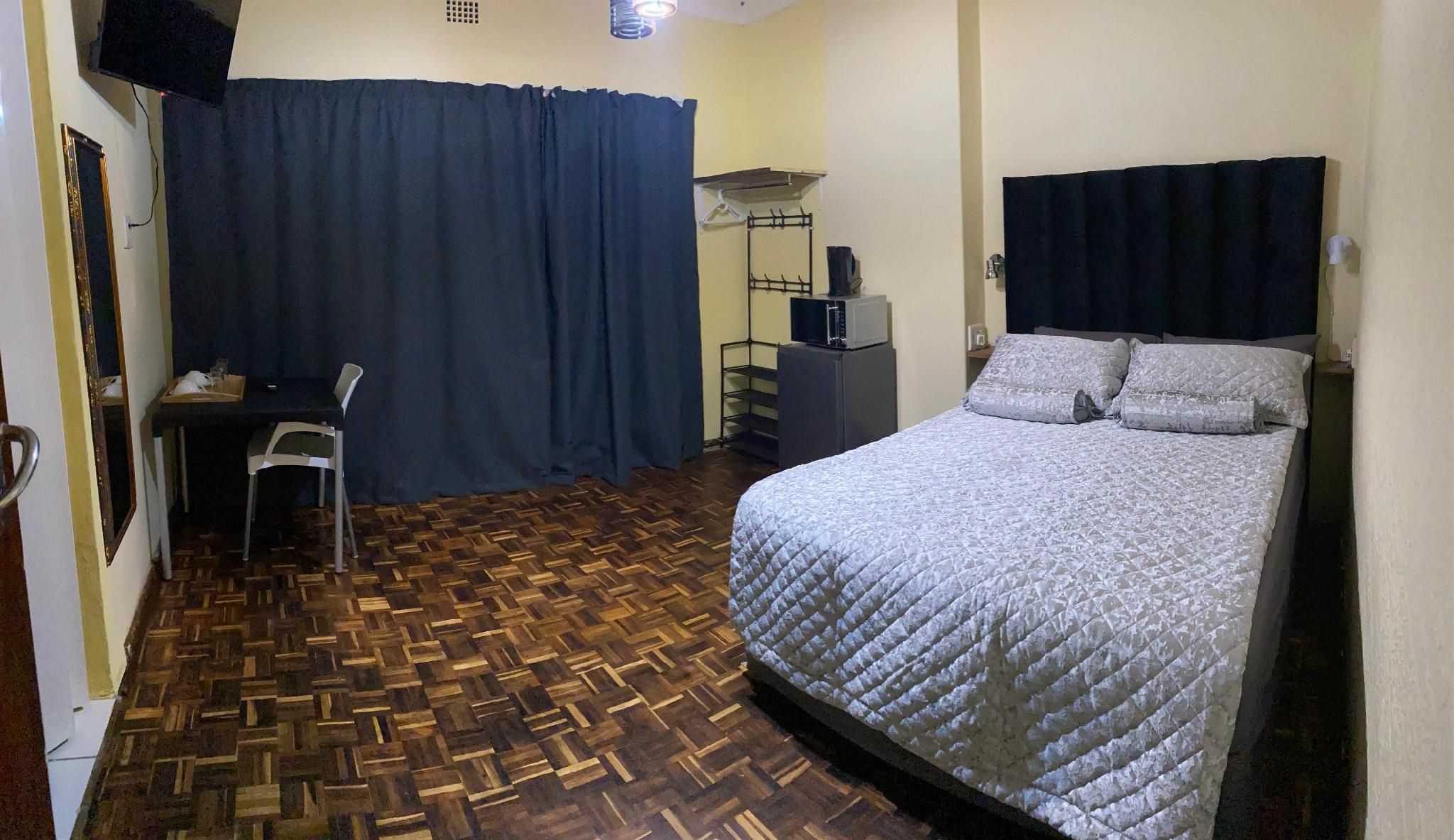 Room 4