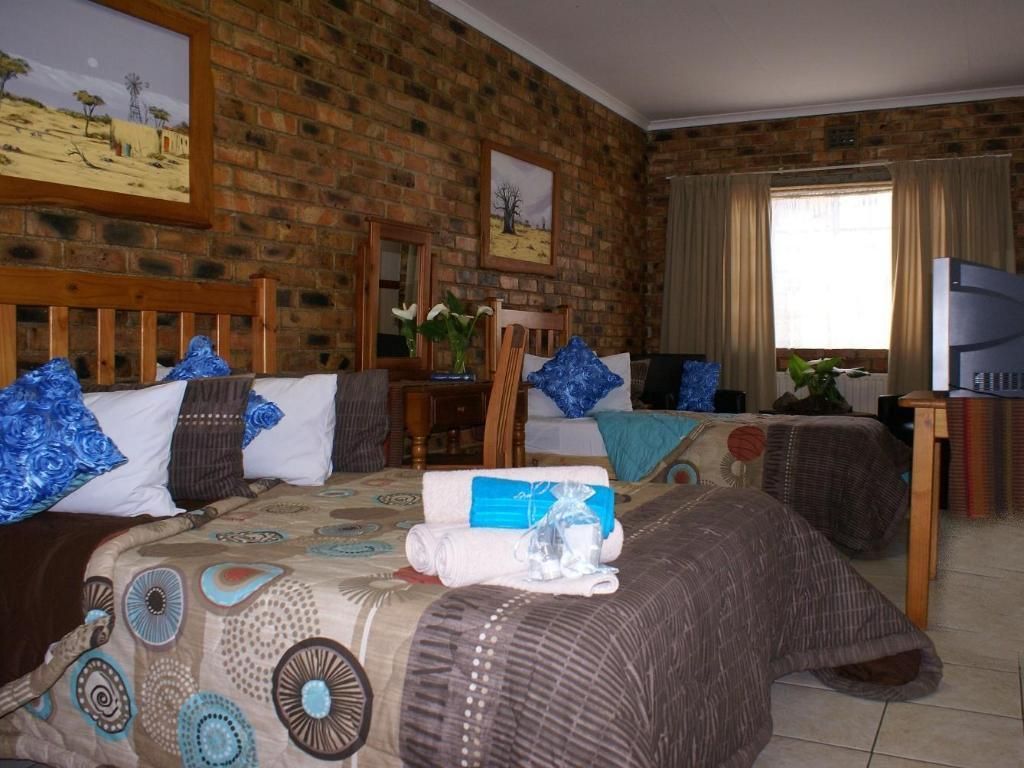 Triple Room - Breakfast Included