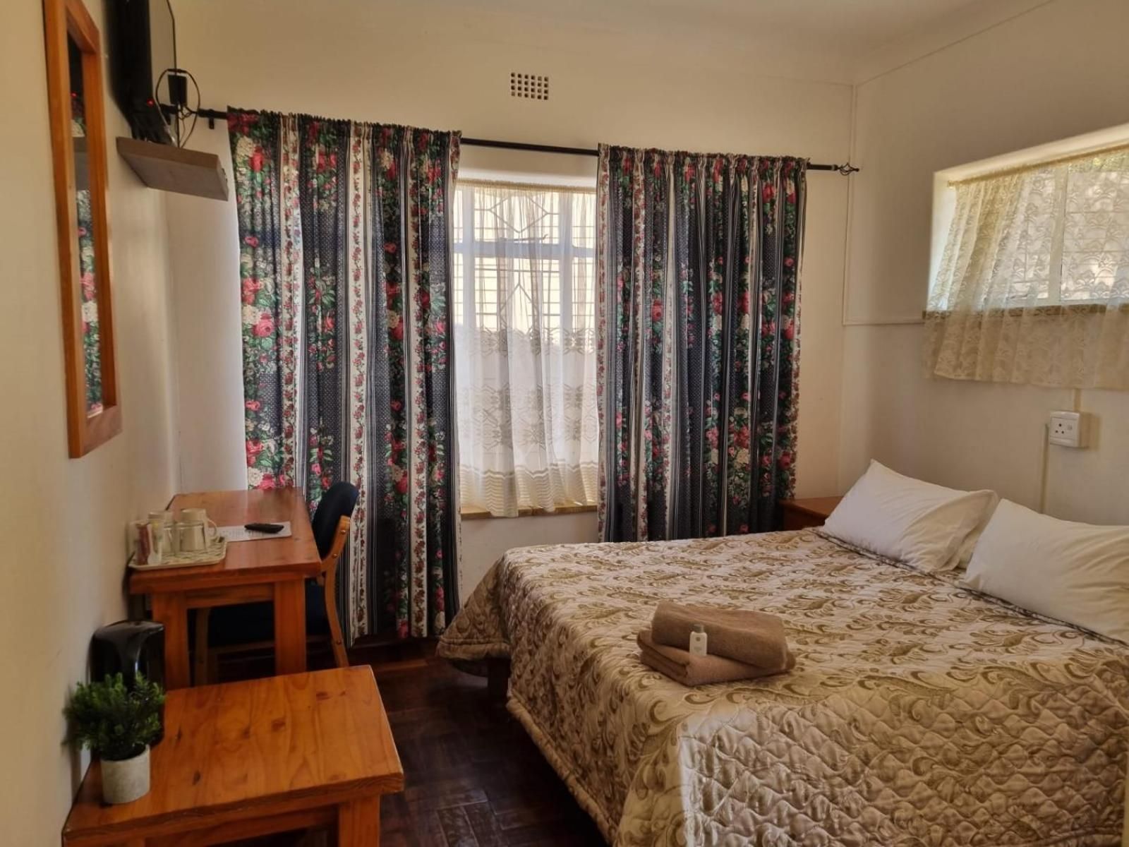 Standard Single/Double Room