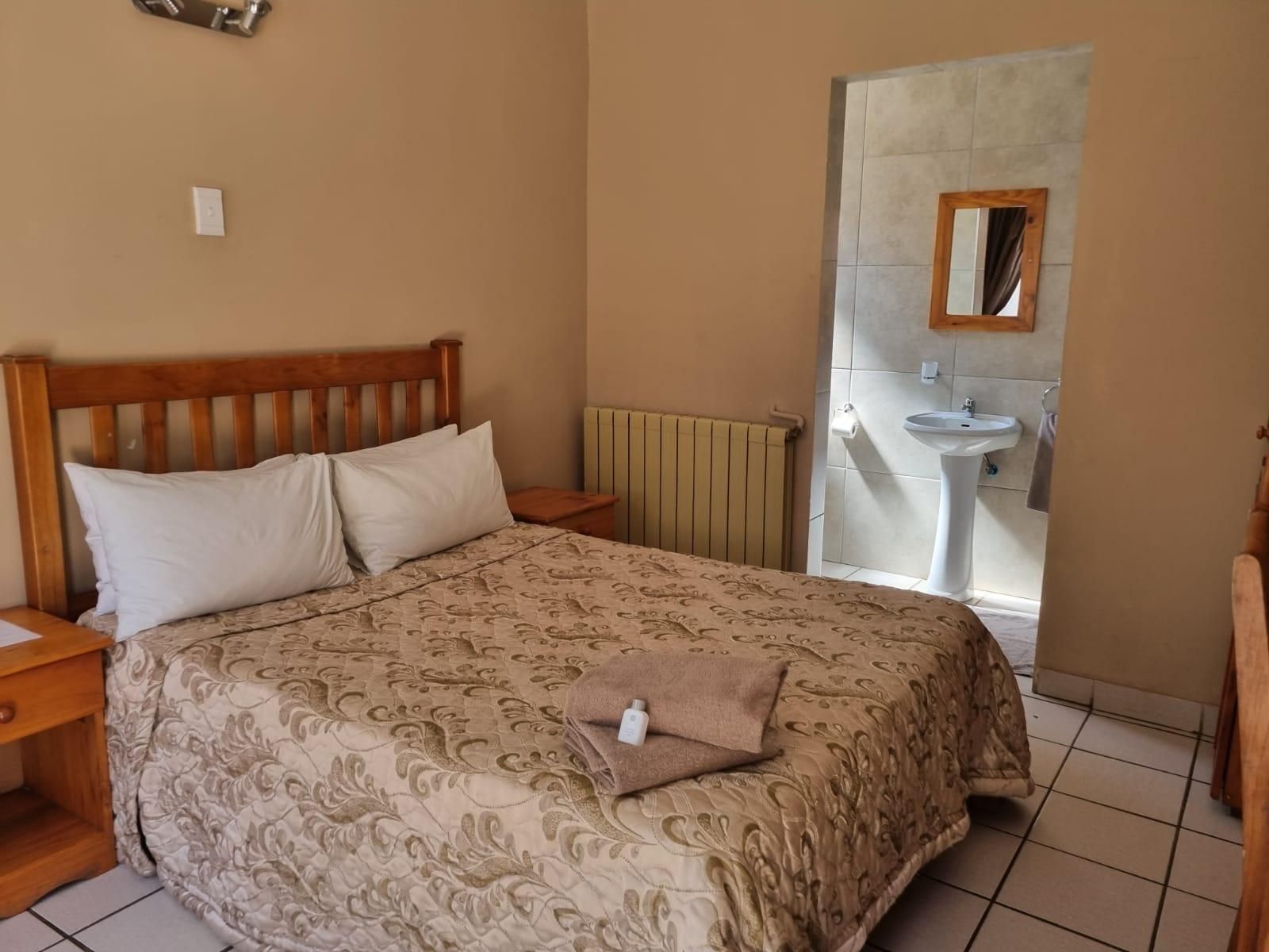 Standard Single/Double Room