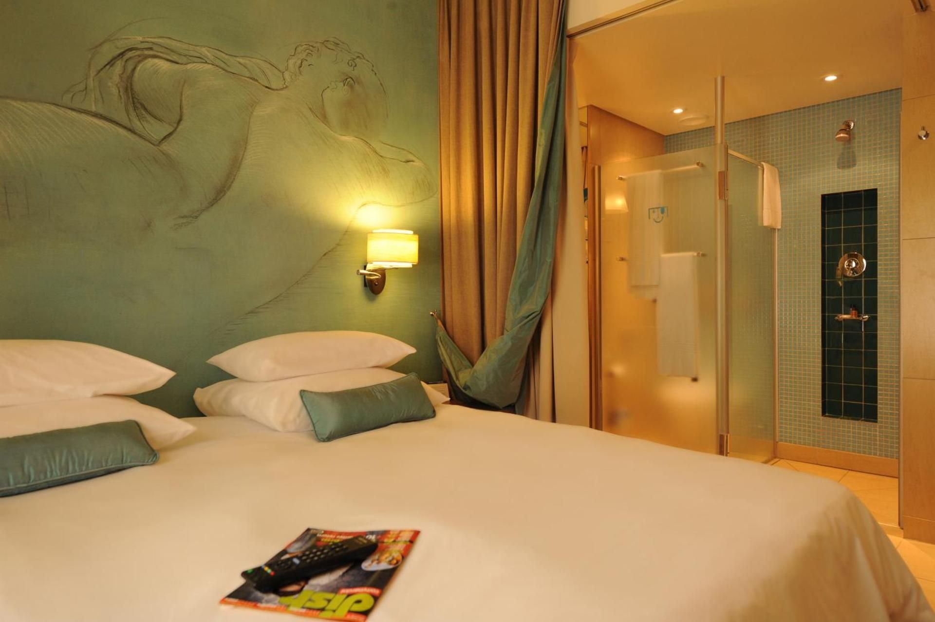 Superior King Room