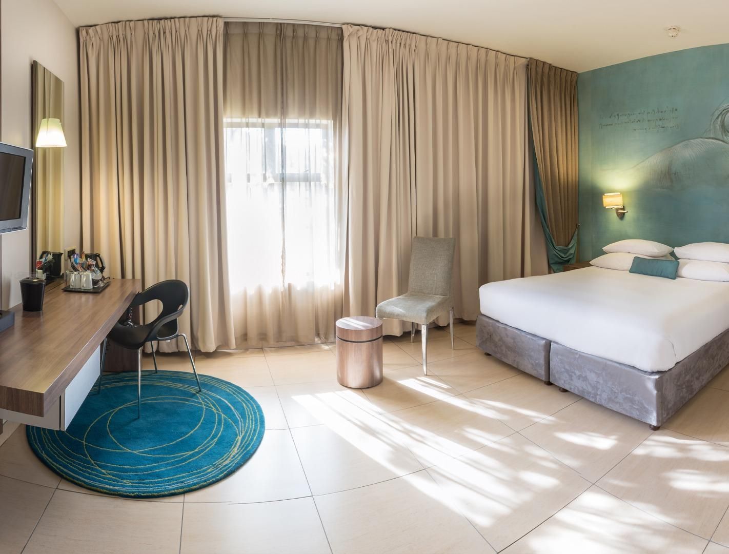 Universal Room
