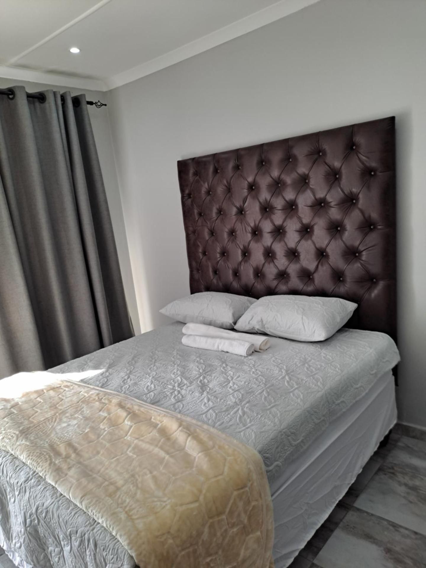 Double or Twin Room with Shower