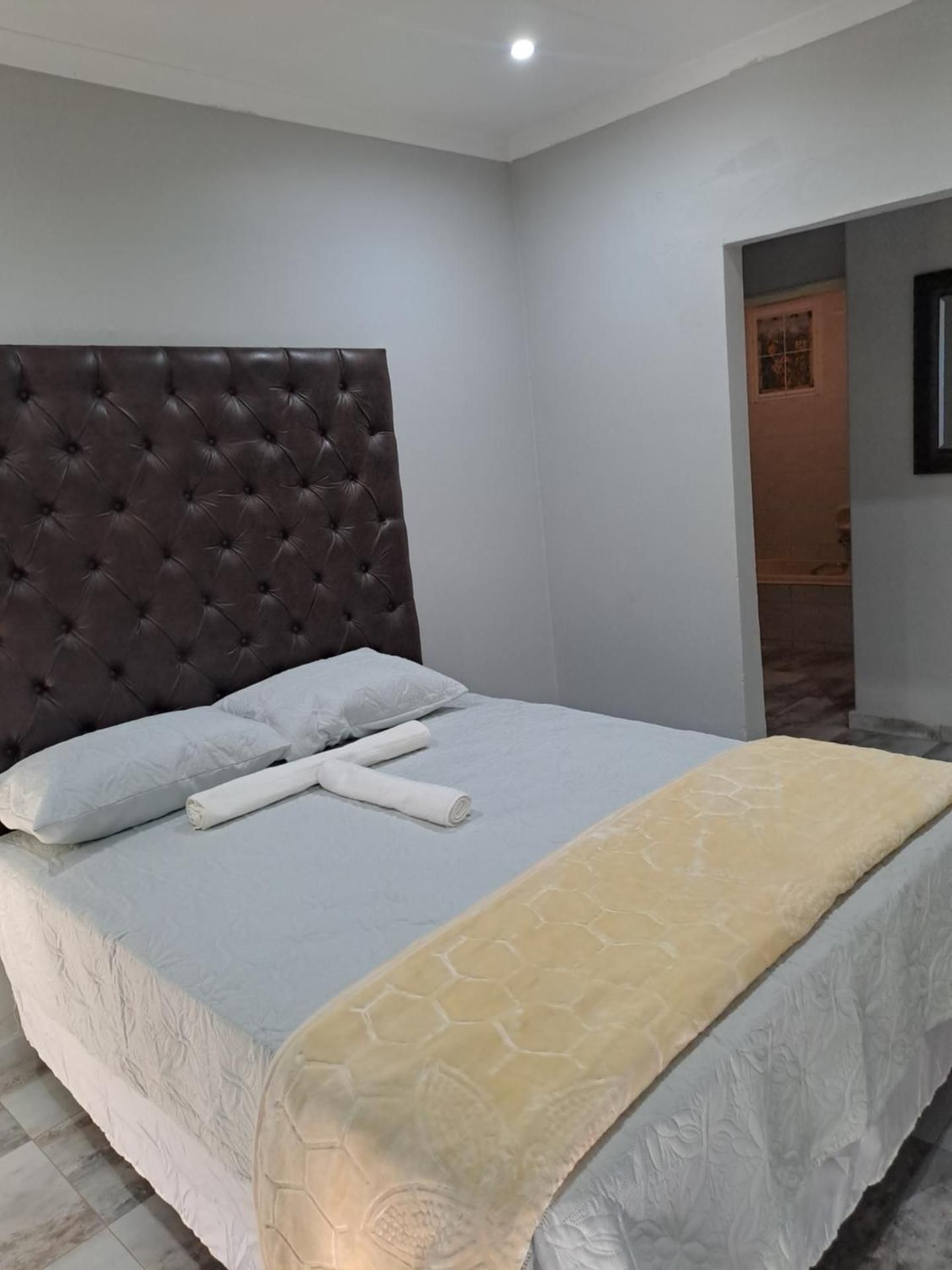 Double or Twin Room with Shower