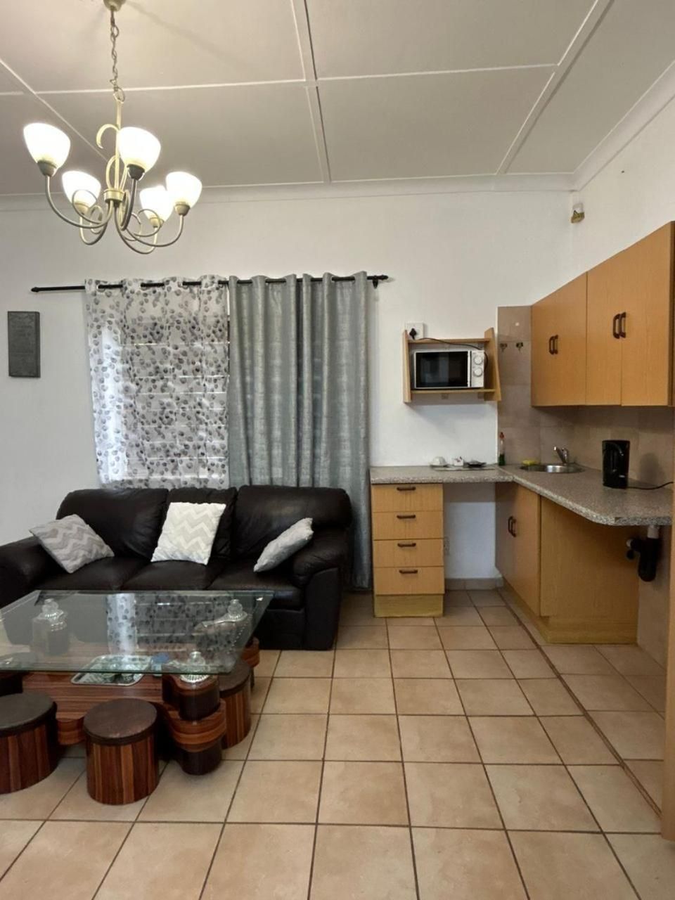 Blue Lantern Bed and Breakfast Deluxe Double Studio 2