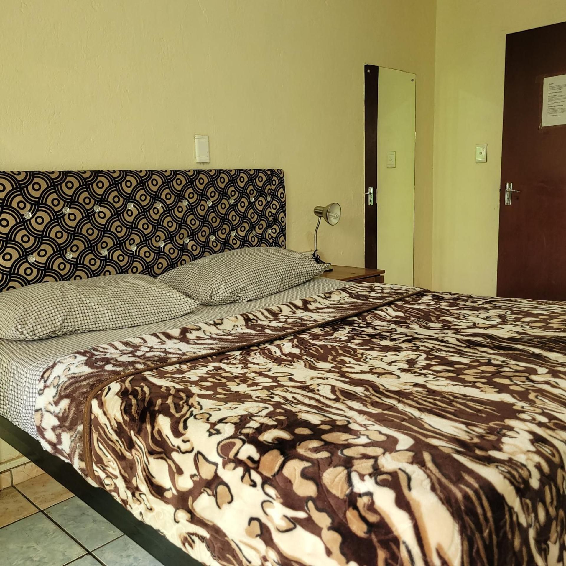 Double Room with Private Bathroom