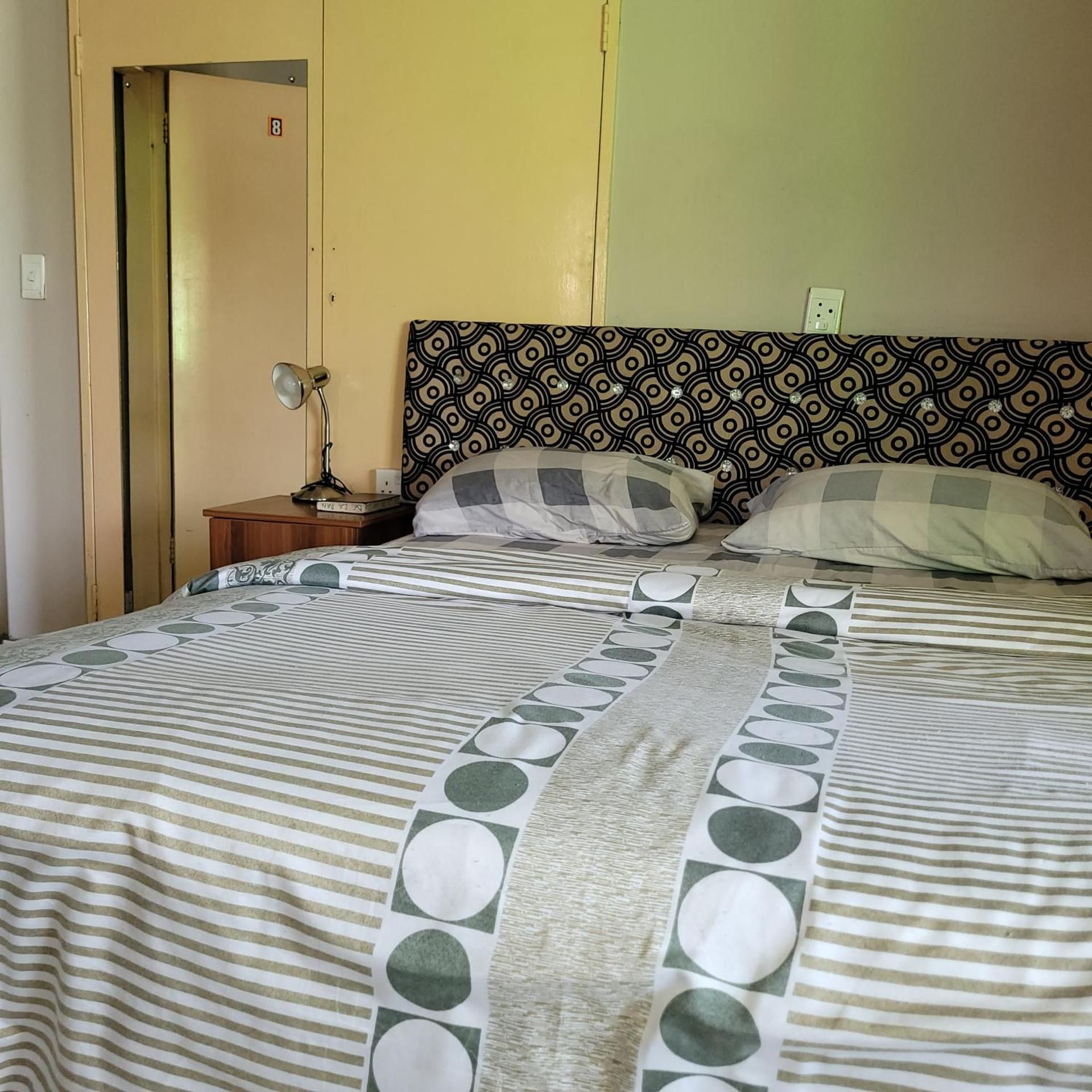 Deluxe Double Room (2 Adults + 1 Child)