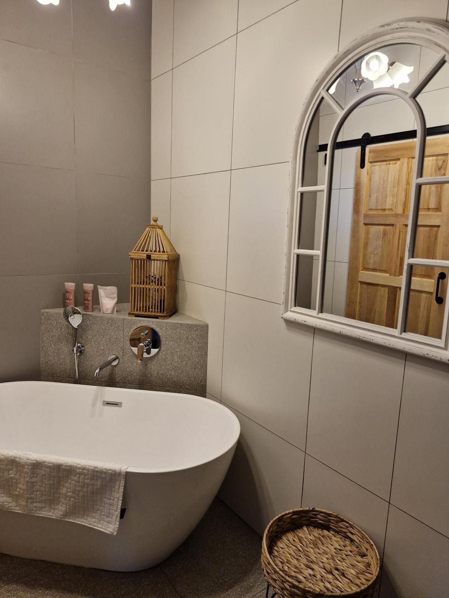 Le Chateau Guest House and Conference Centre Premier Suite