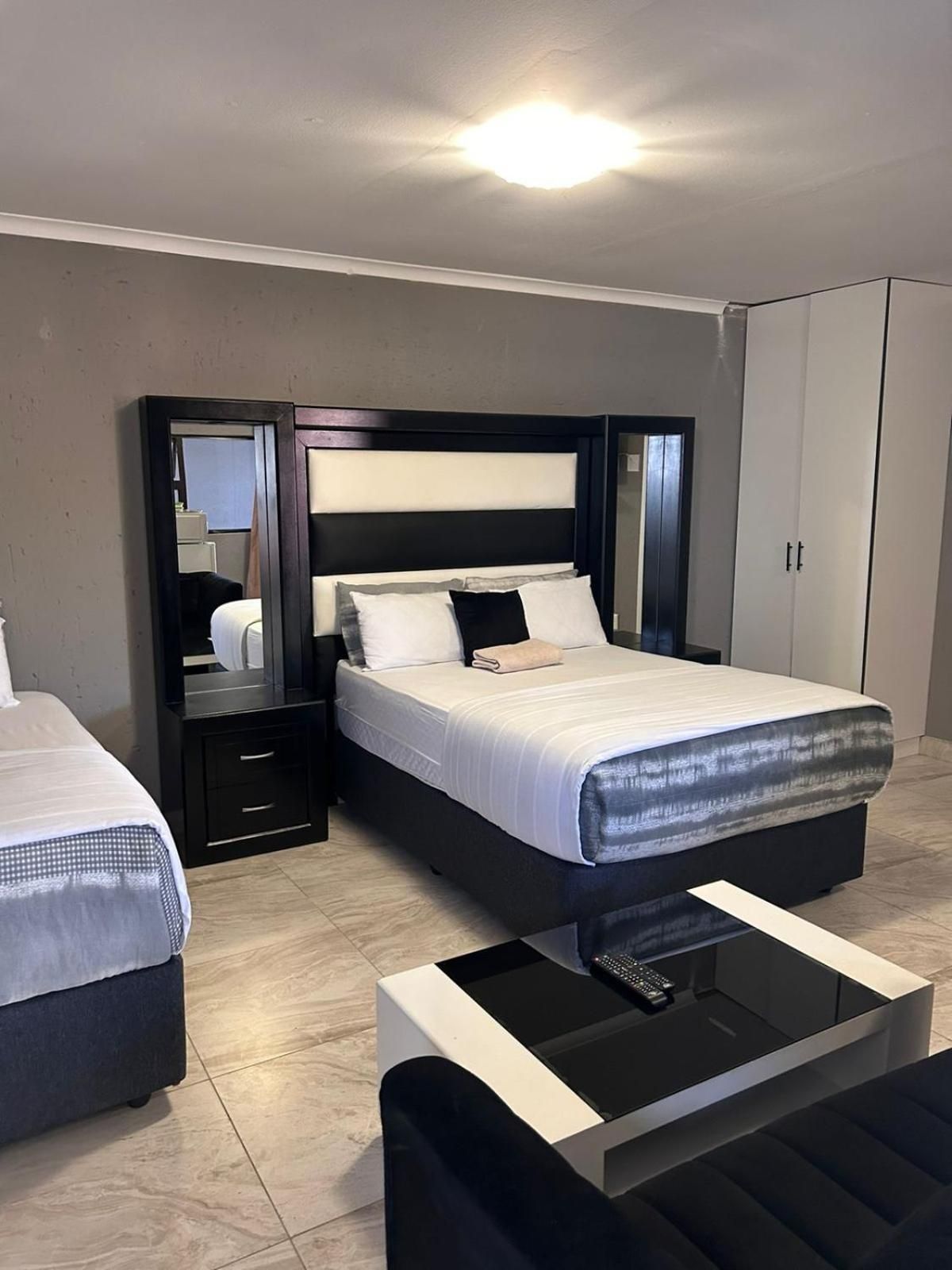 Deluxe Family Suite