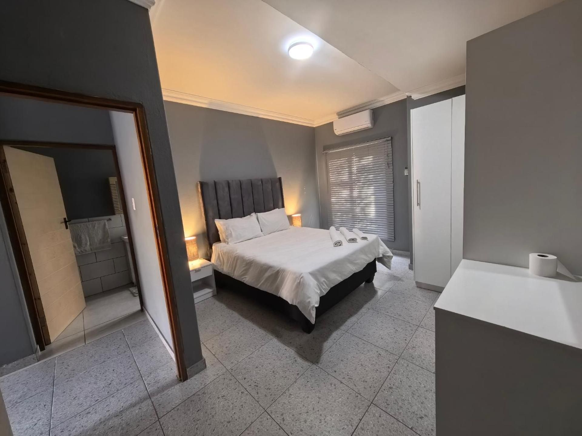 One-Bedroom Standard Apartment