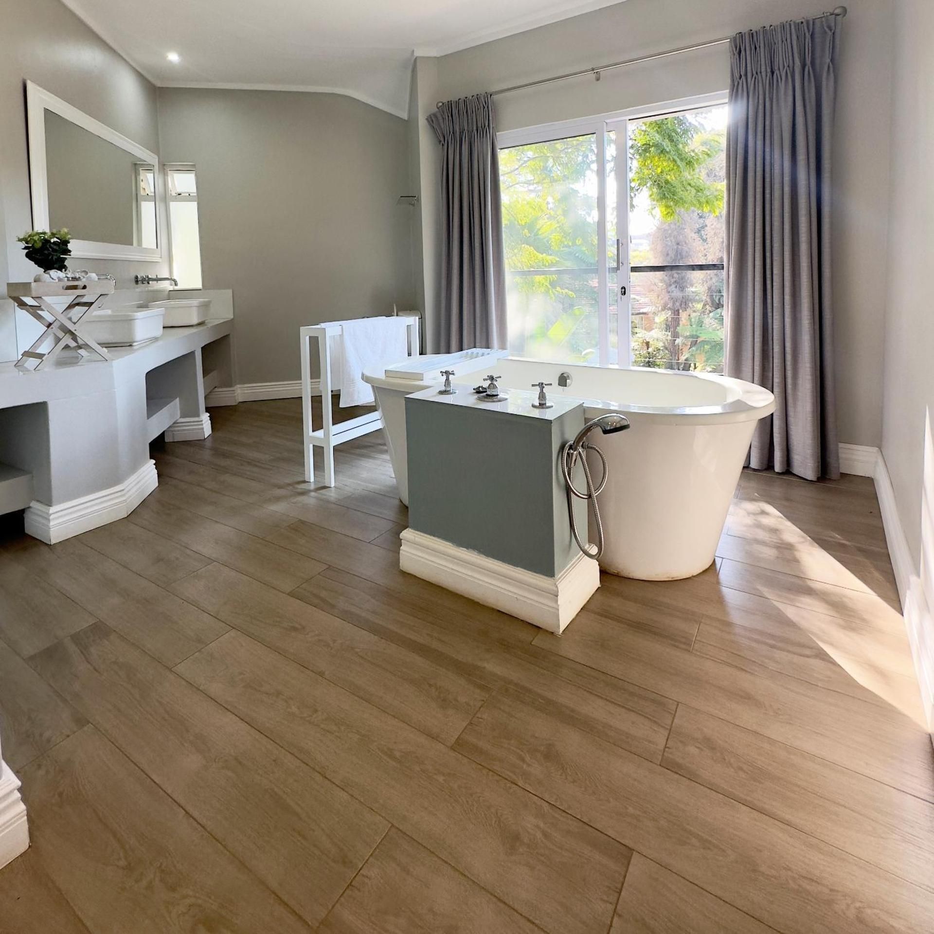 Deluxe Double or Twin Room with Balcony
