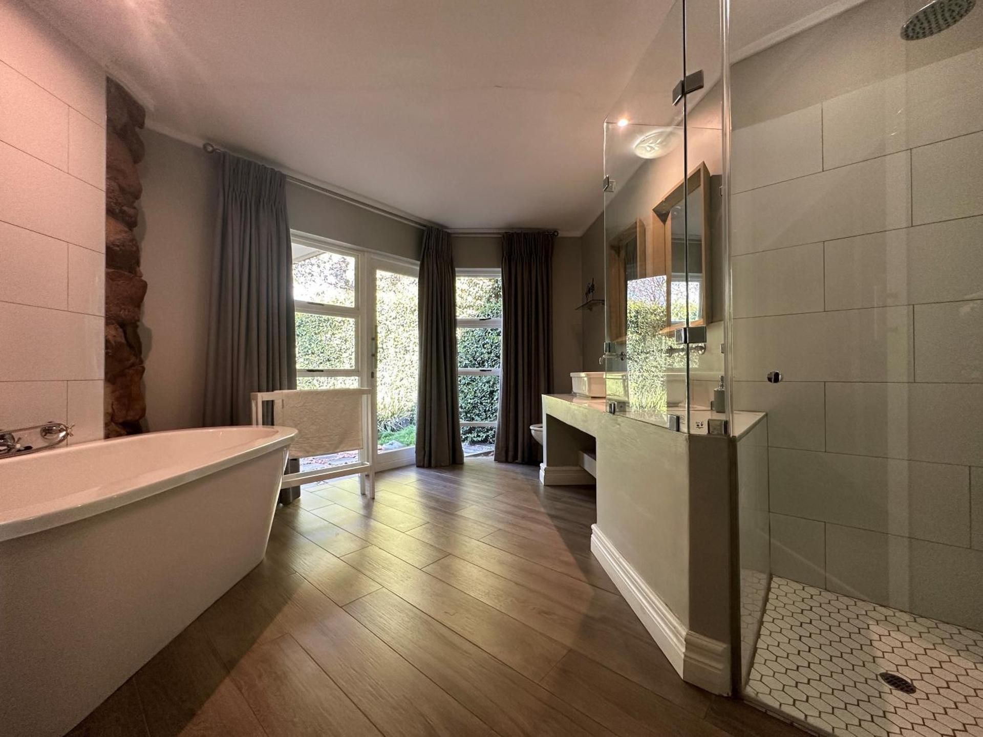 Deluxe Double or Twin Room with Garden View