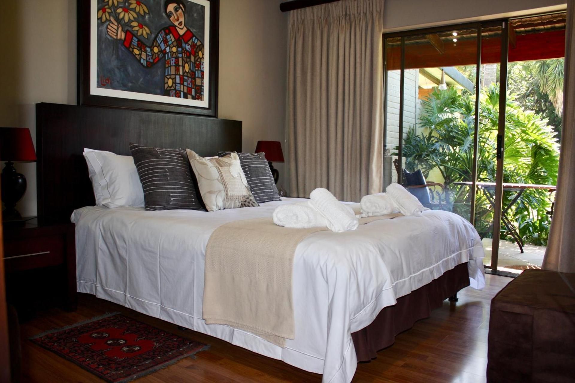 Standard Queen Room