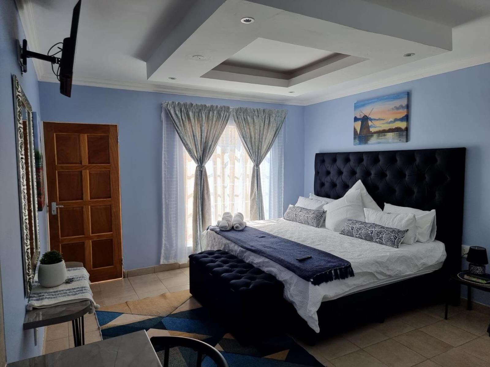 Quadruple Room with Private Bathroom