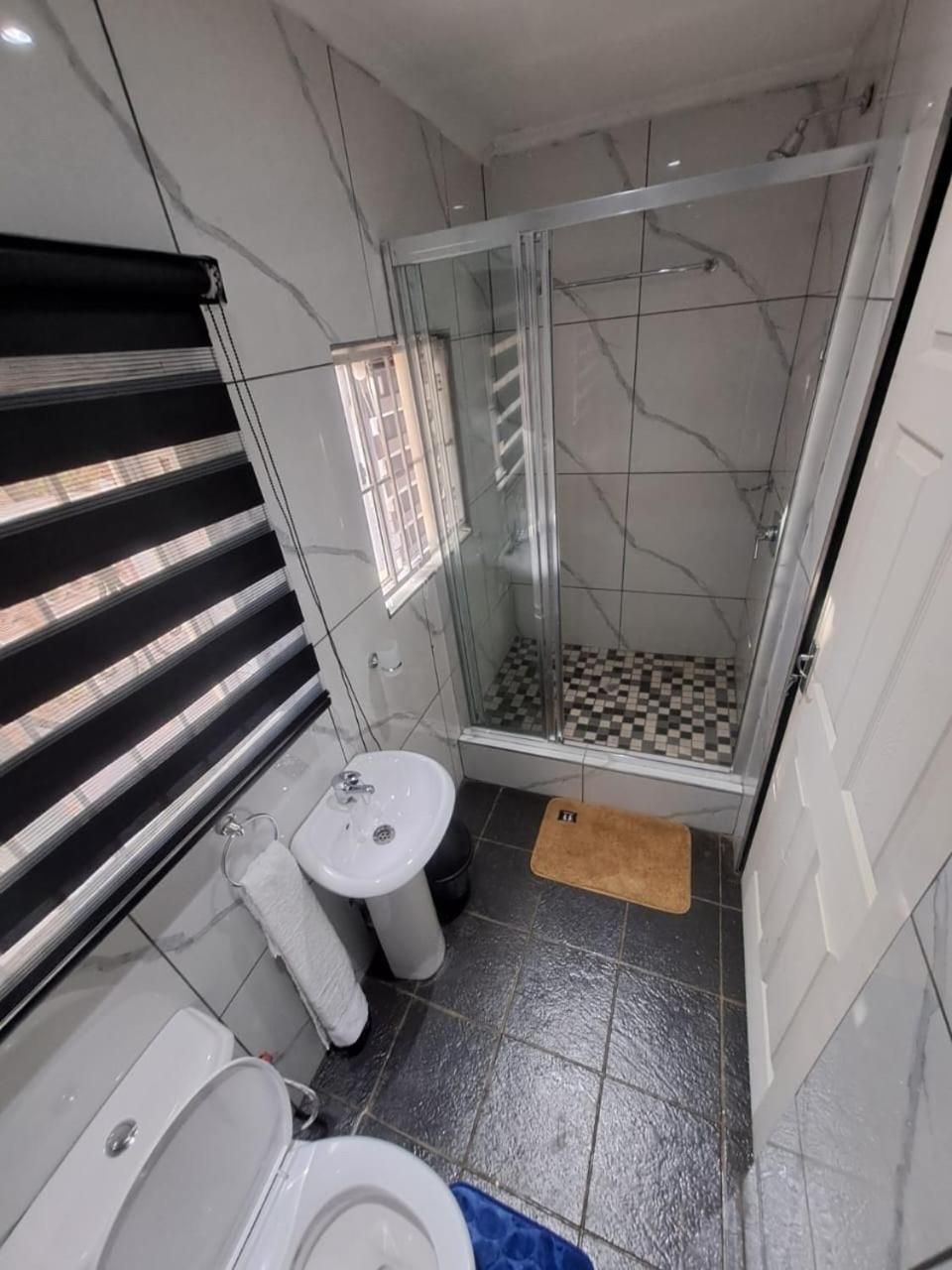 Deluxe Double Room with Shower