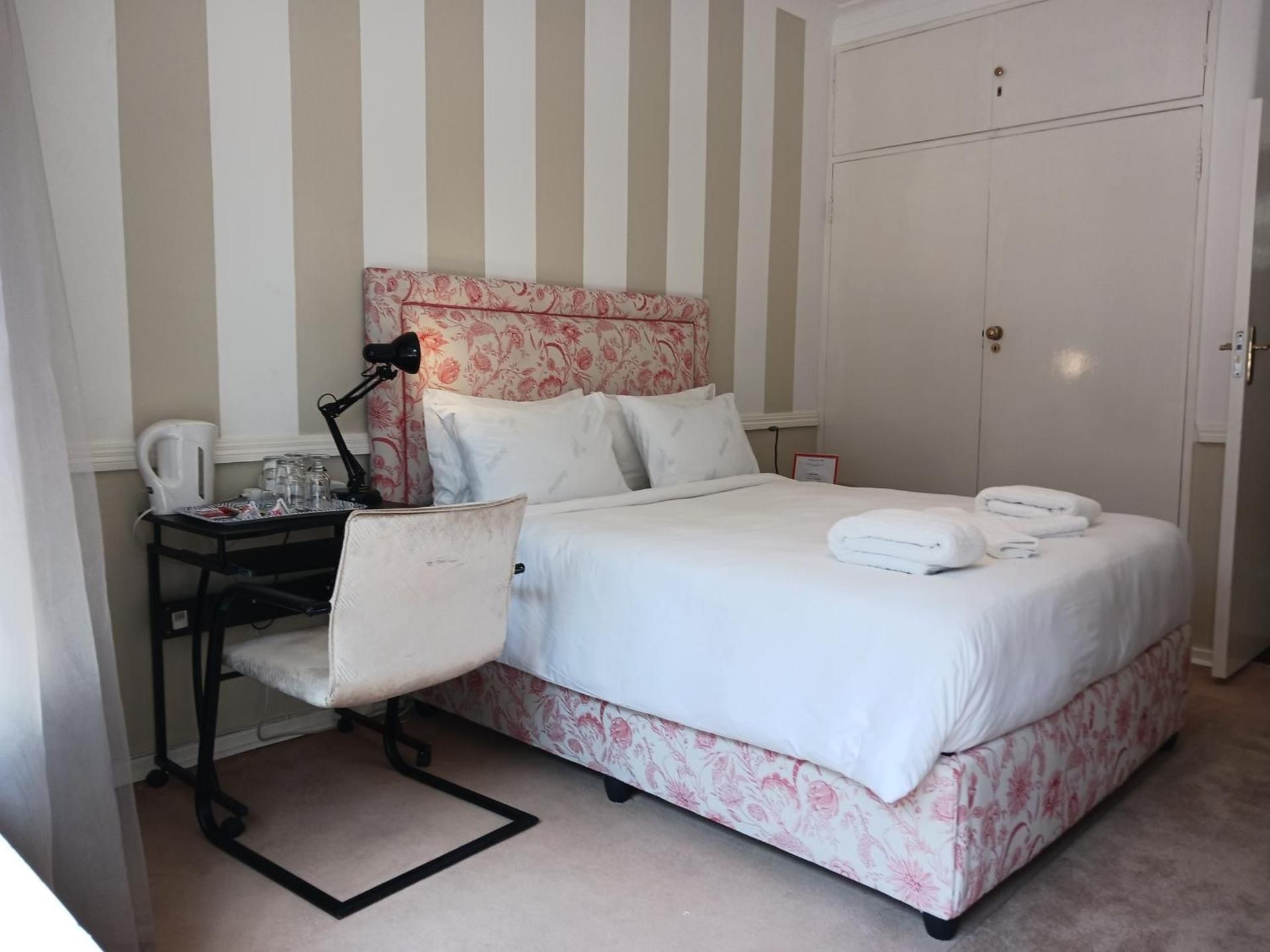 Deluxe Double or Twin Room with Garden View