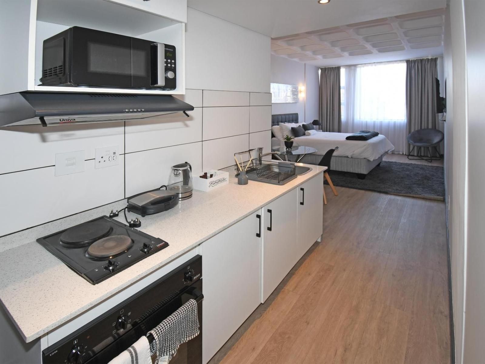 The Solo Studio Apartment 3