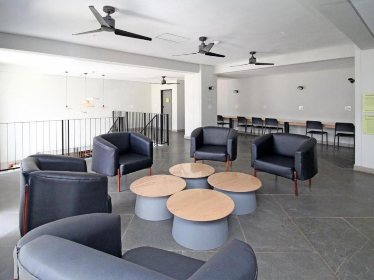 shared lounge/tv area