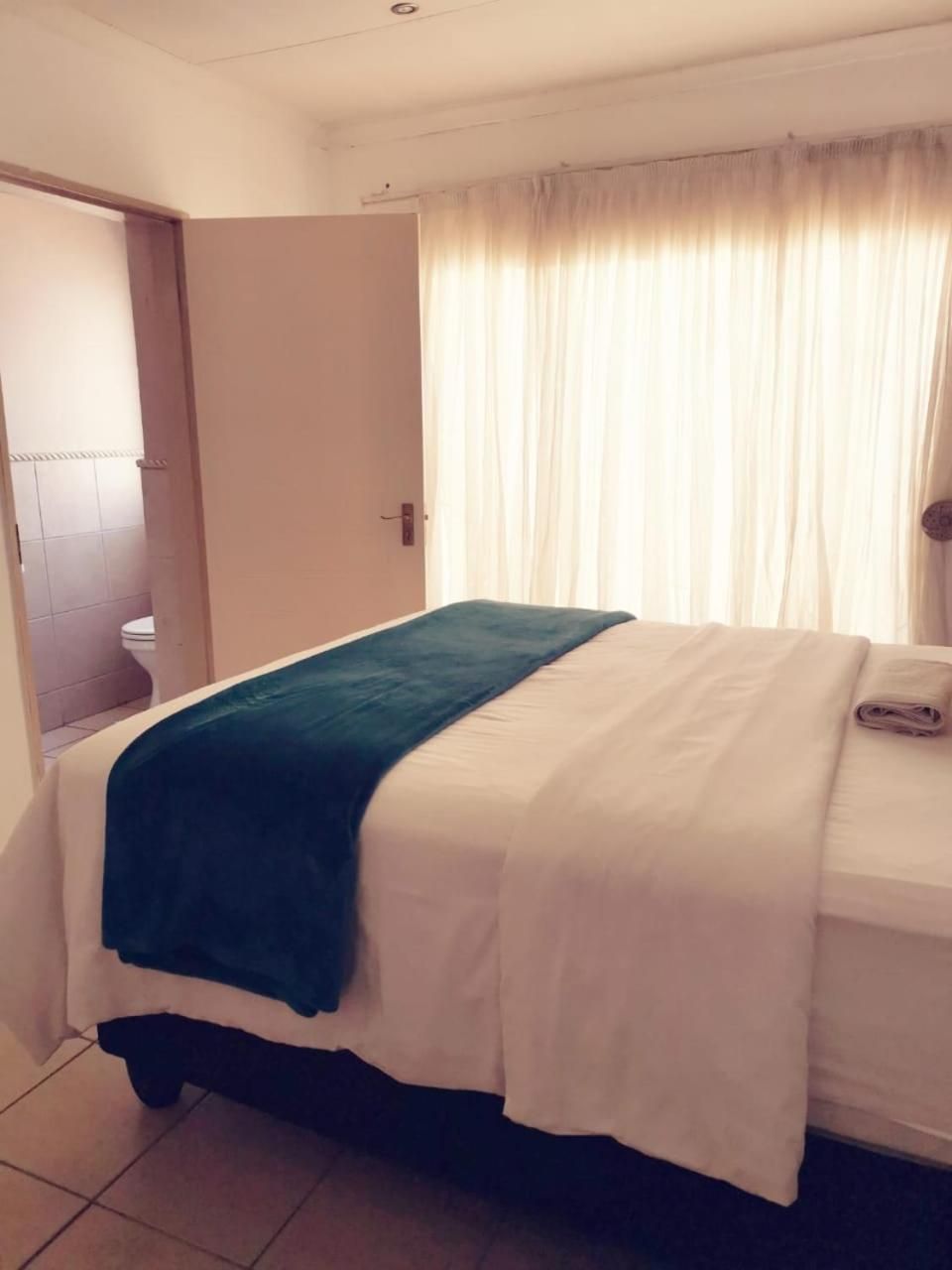 Double Room with Shared Bathroom