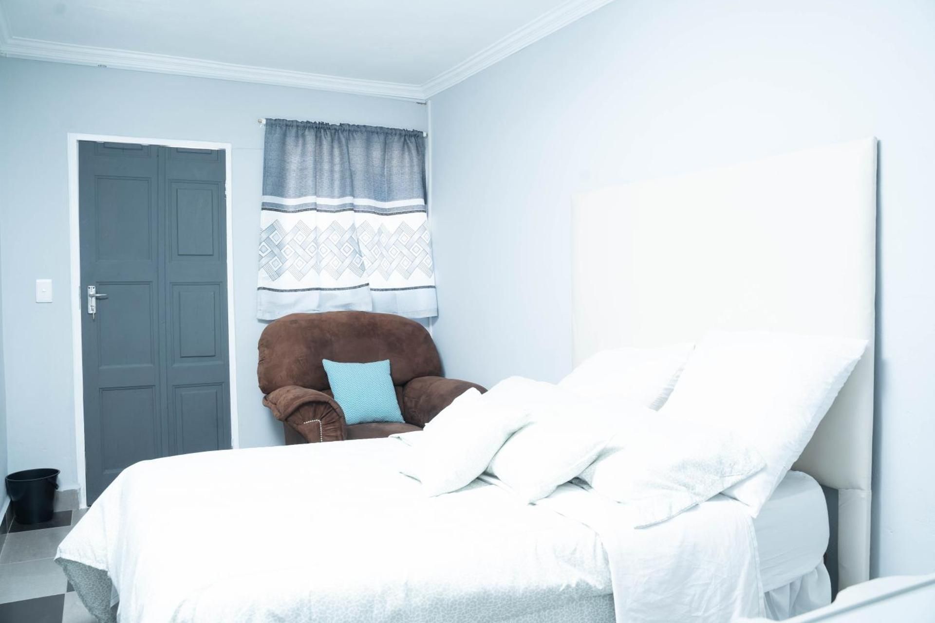 Standard Double Room with Shared Bathroom
