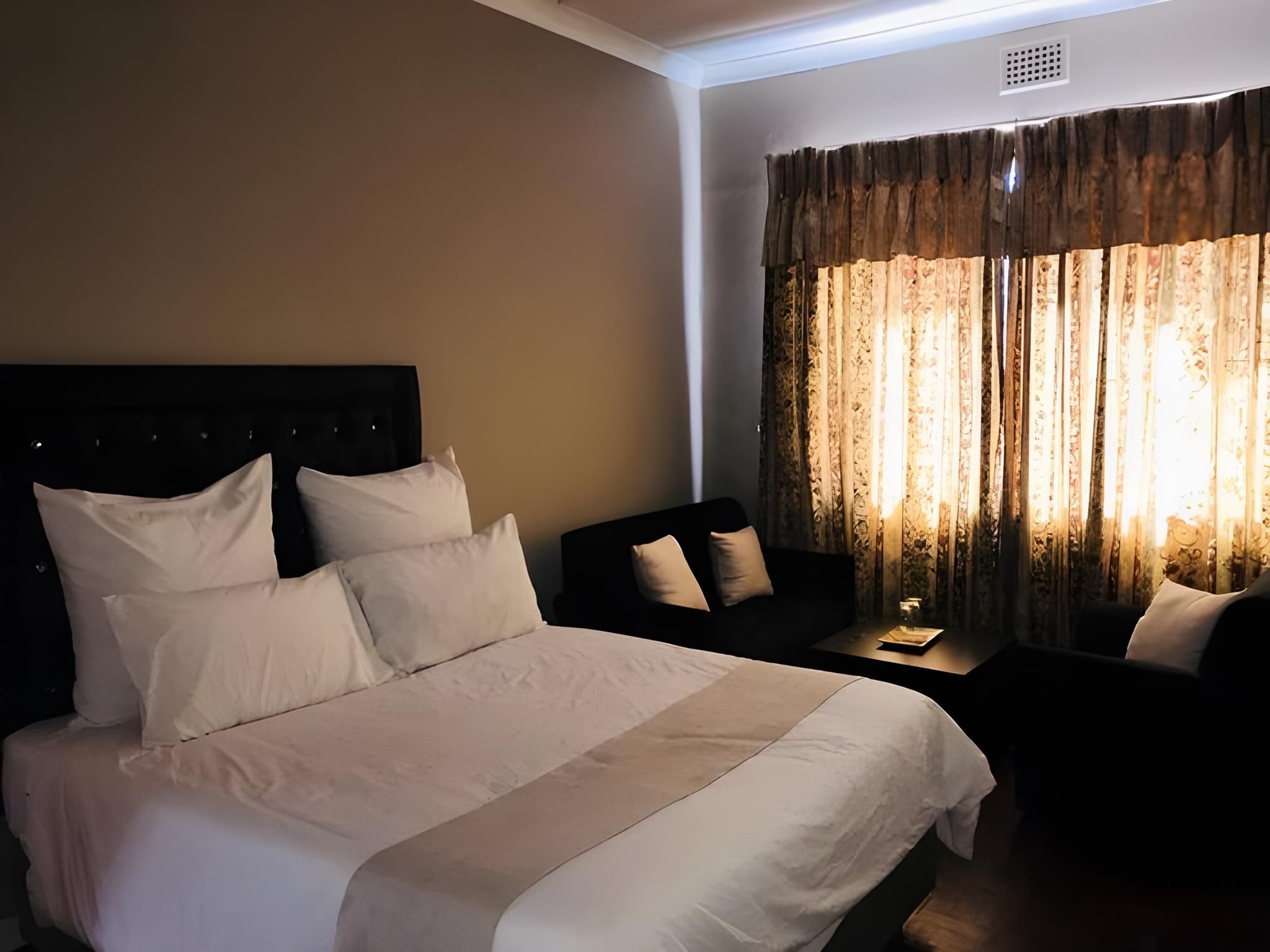 Derrick Guest House 1 Bedroom With Sofa Bed Non-Smoking