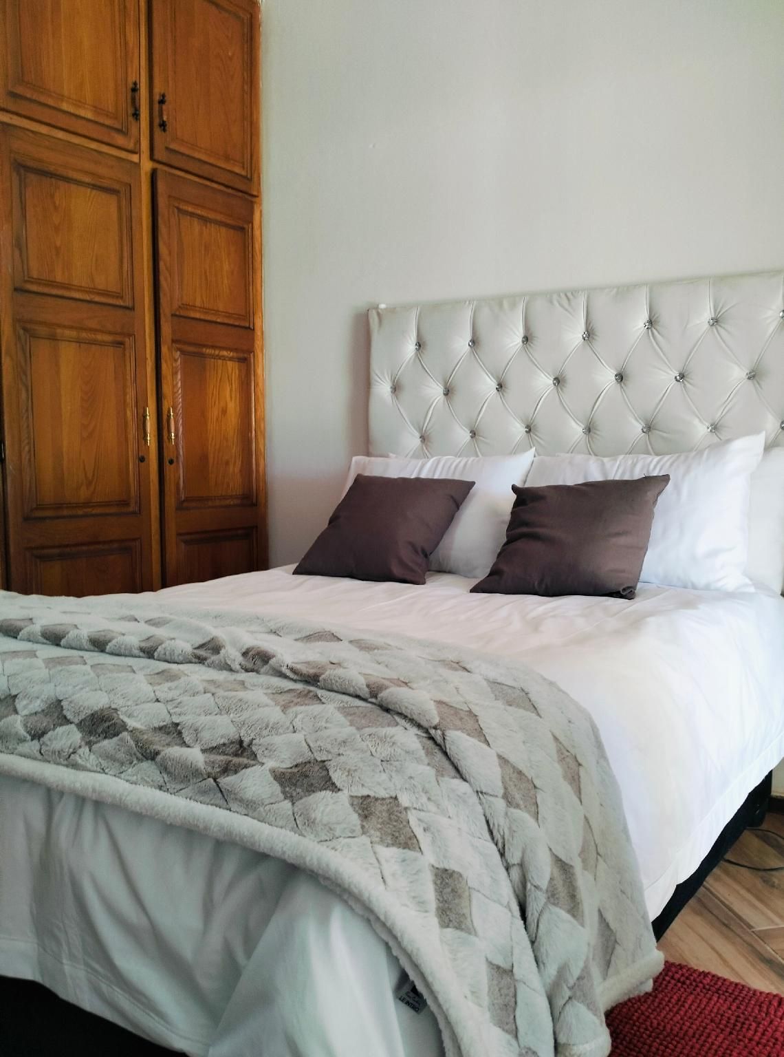 Deluxe Twin Room Type A