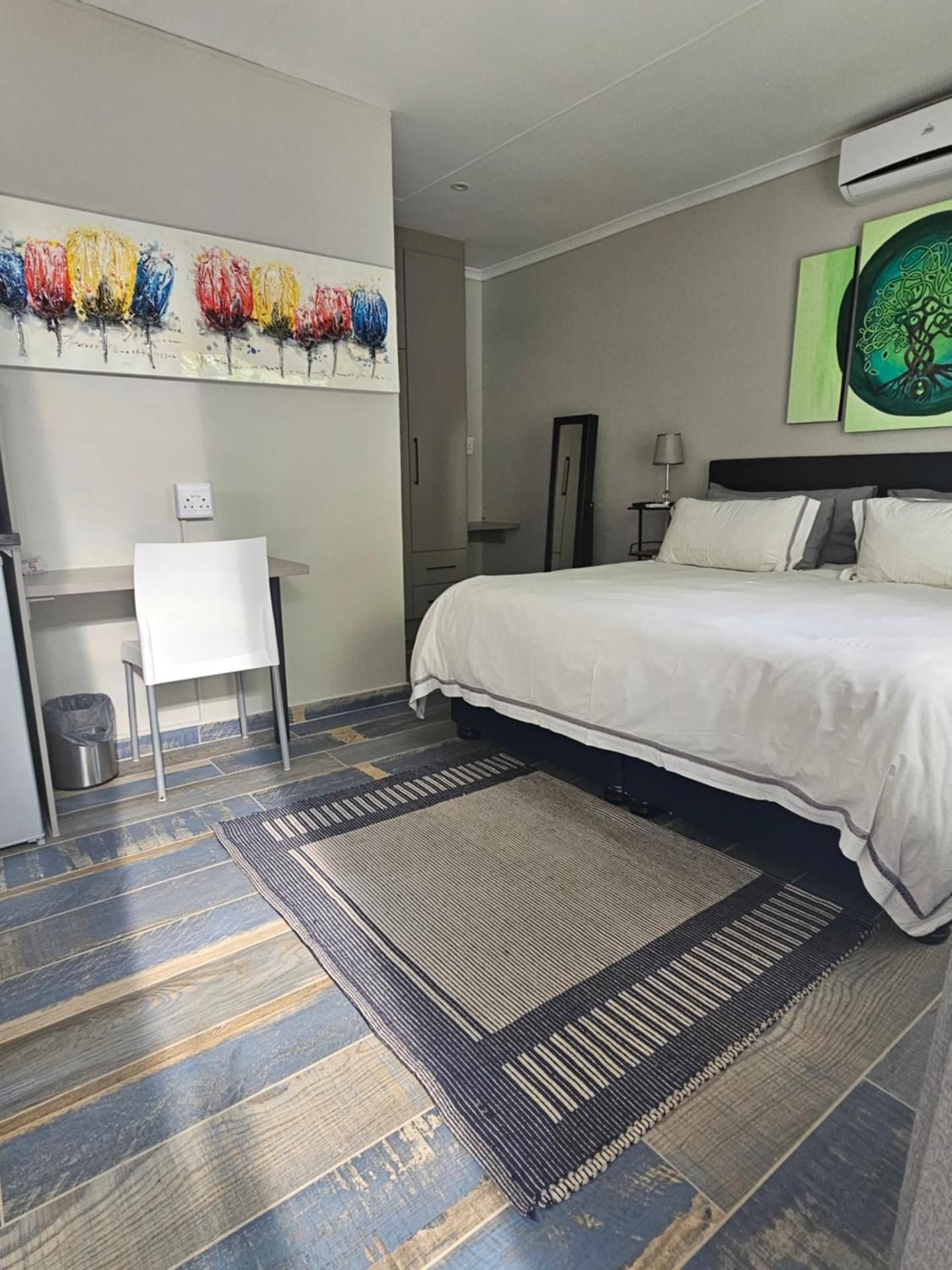 Large Double or Twin Room